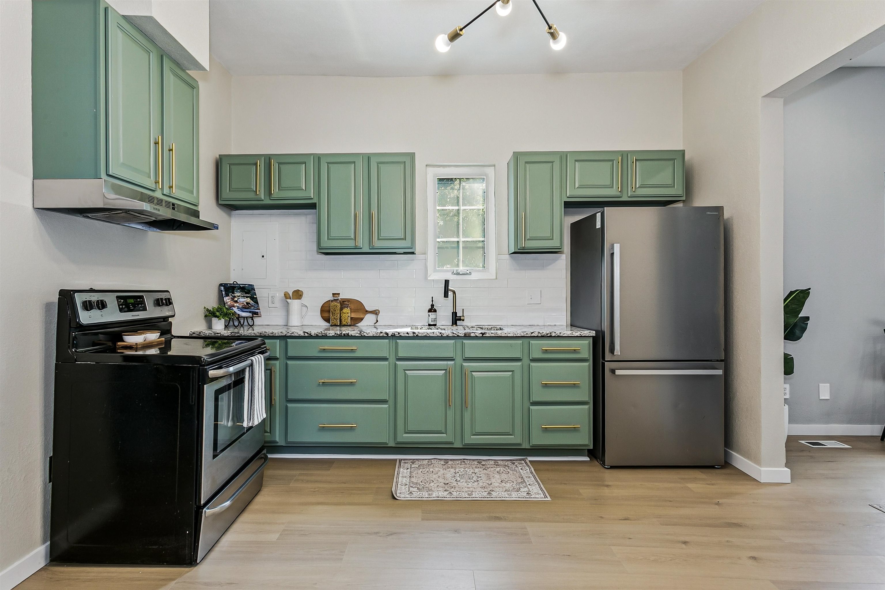 2016 E Chishom St Property Photo 17