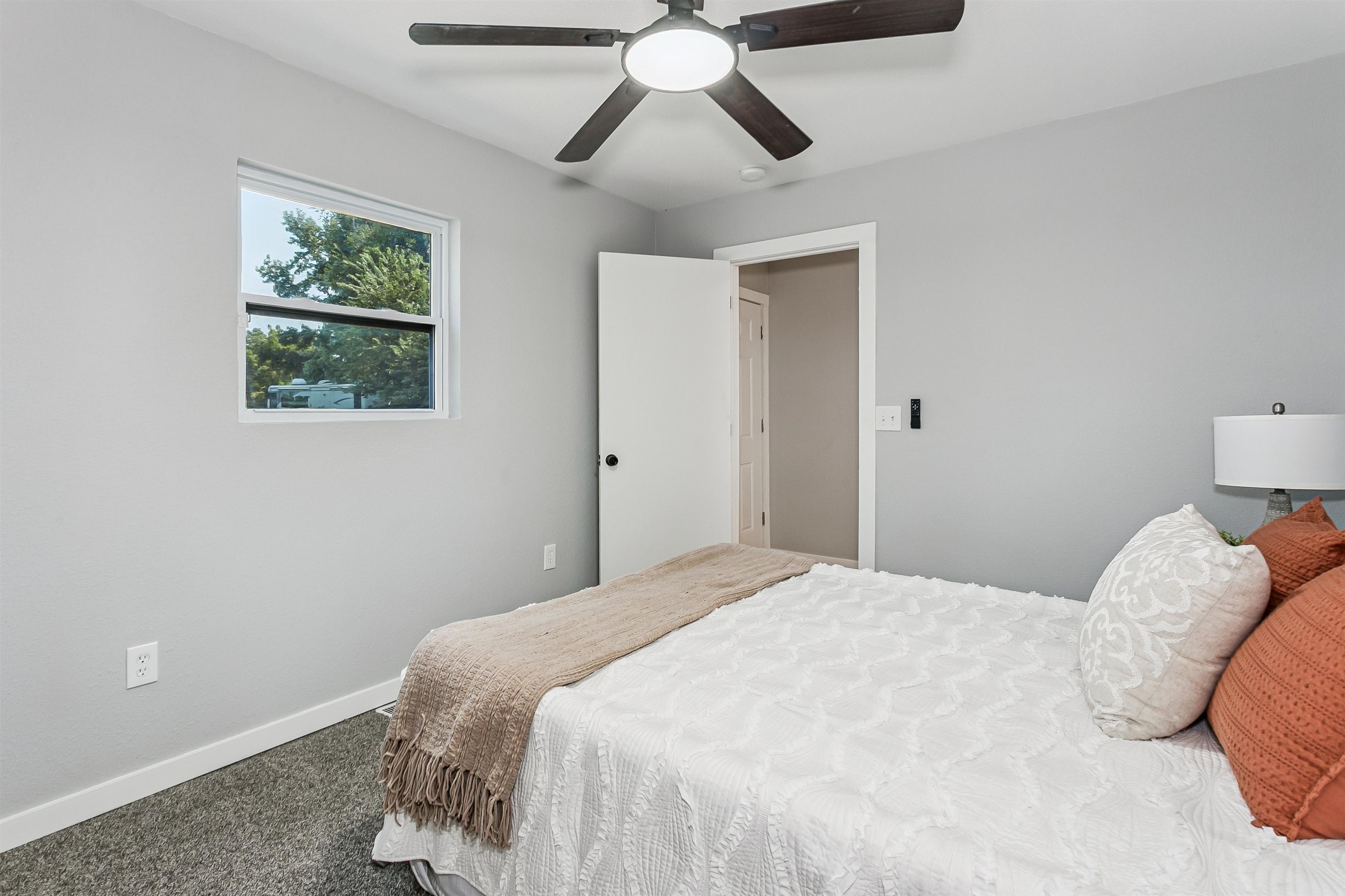 2016 E Chishom St Property Photo 21