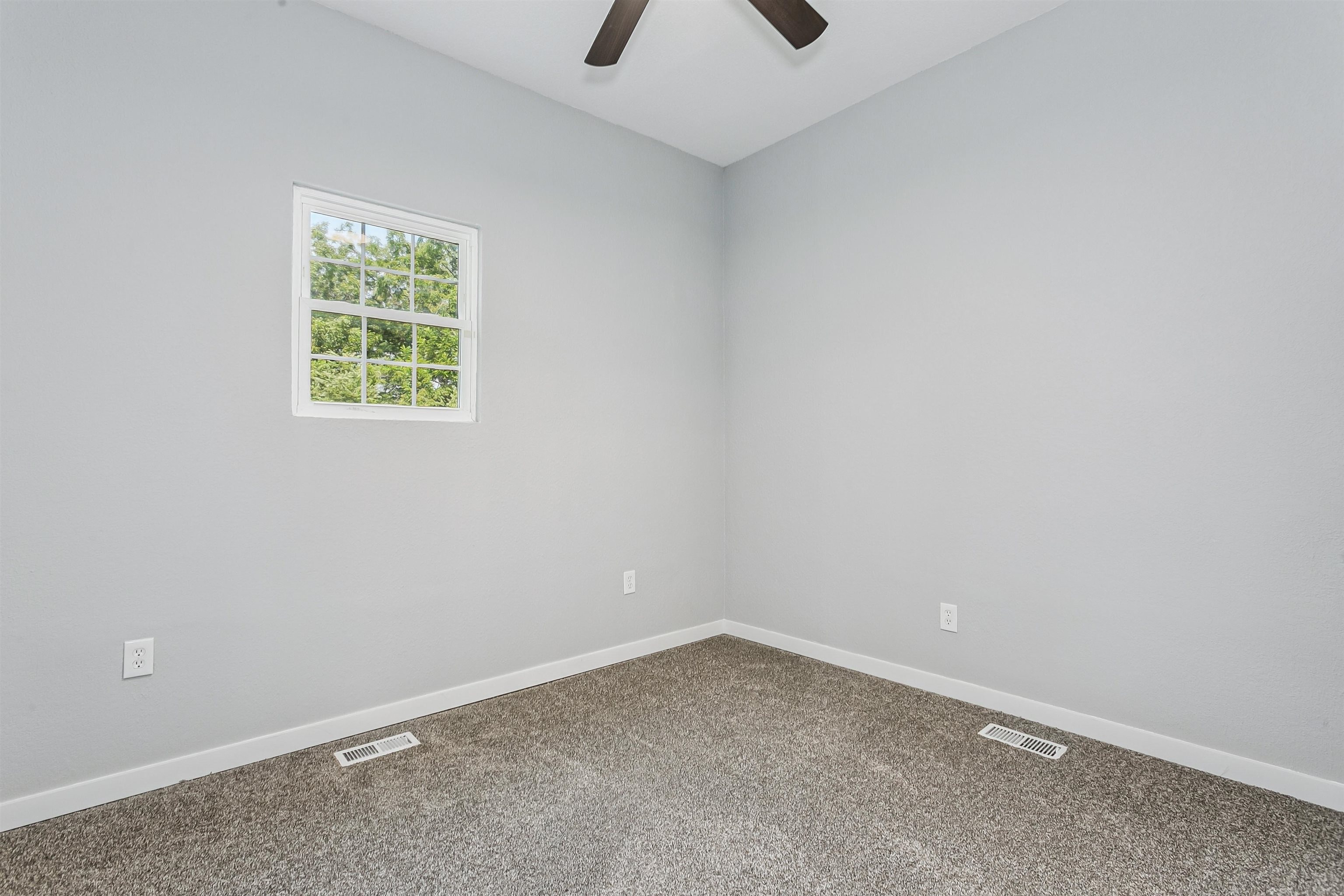2016 E Chishom St Property Photo 22