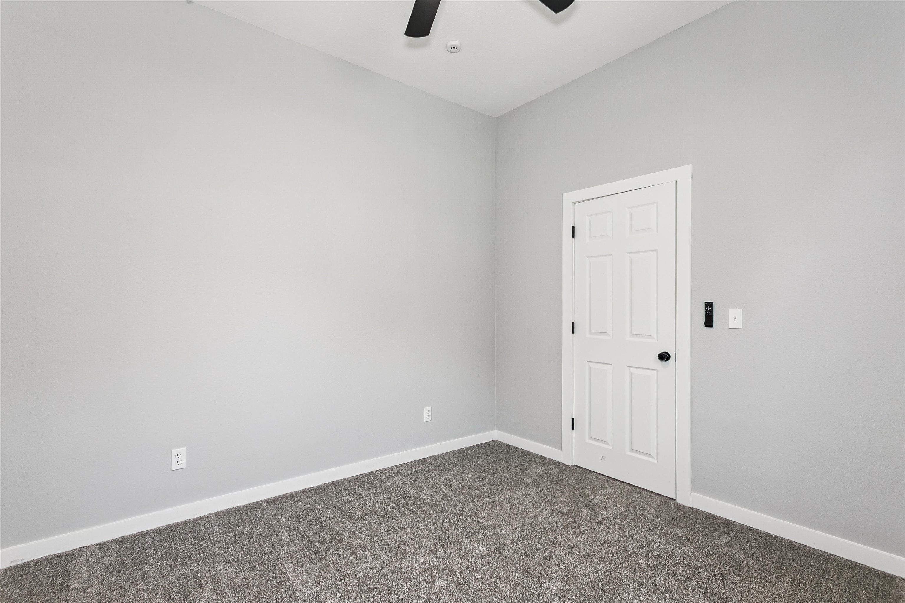 2016 E Chishom St Property Photo 25