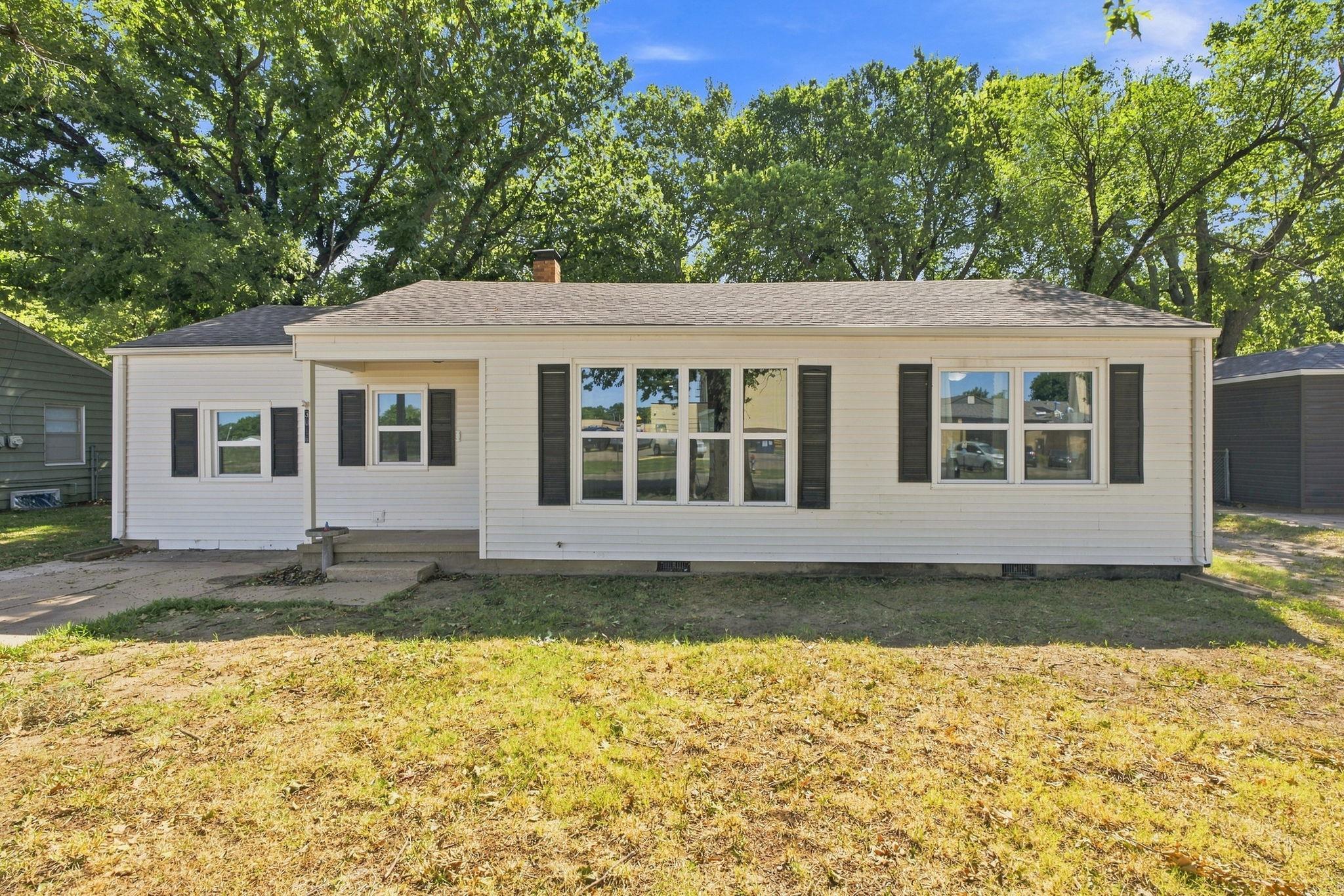 3016 N Charles Ave Property Photo 2