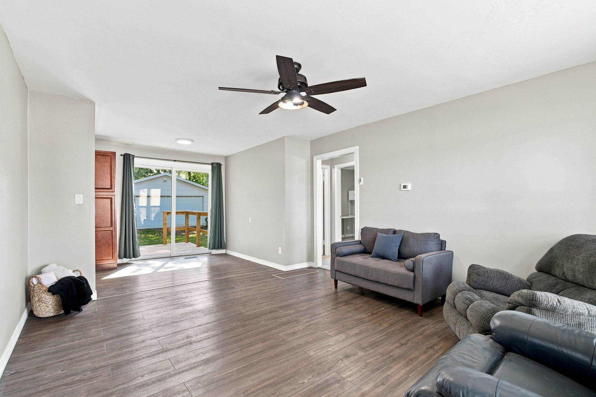 3016 N Charles Ave Property Photo 6