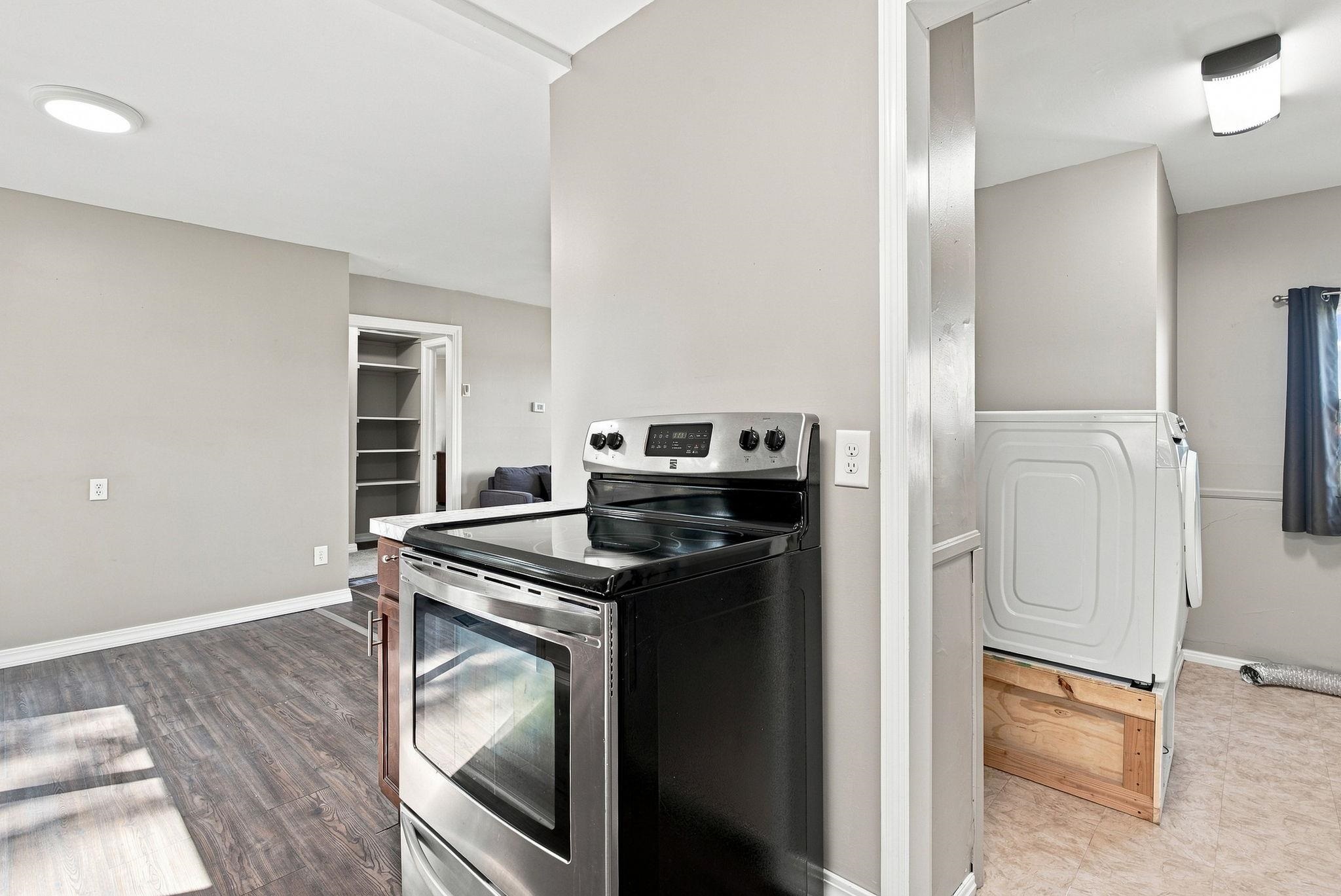 3016 N Charles Ave Property Photo 12