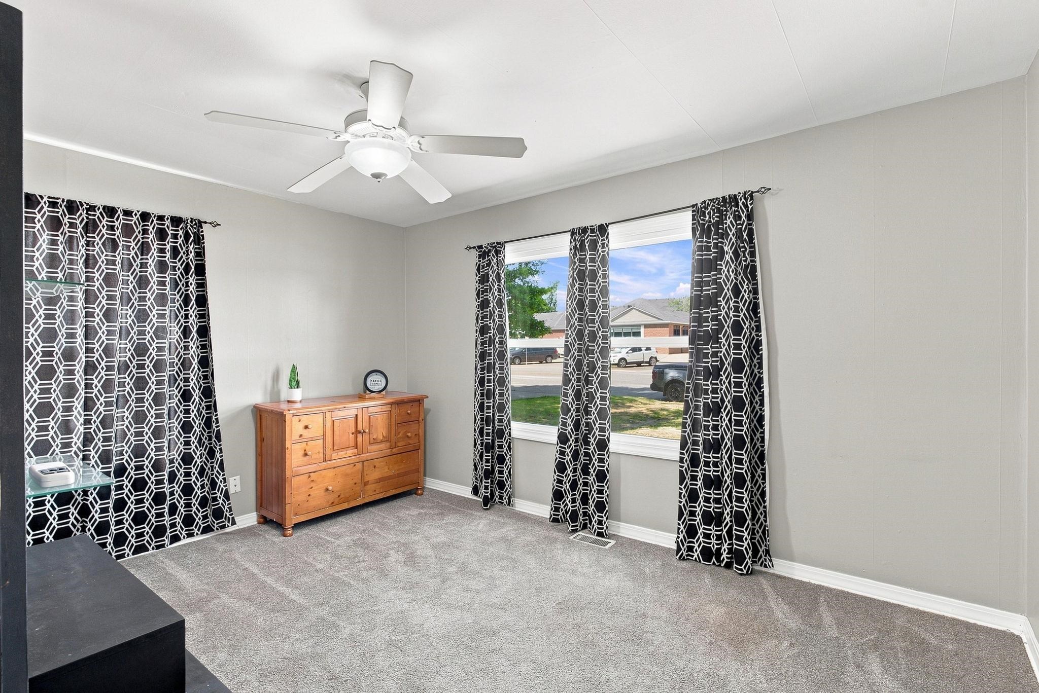 3016 N Charles Ave Property Photo 16