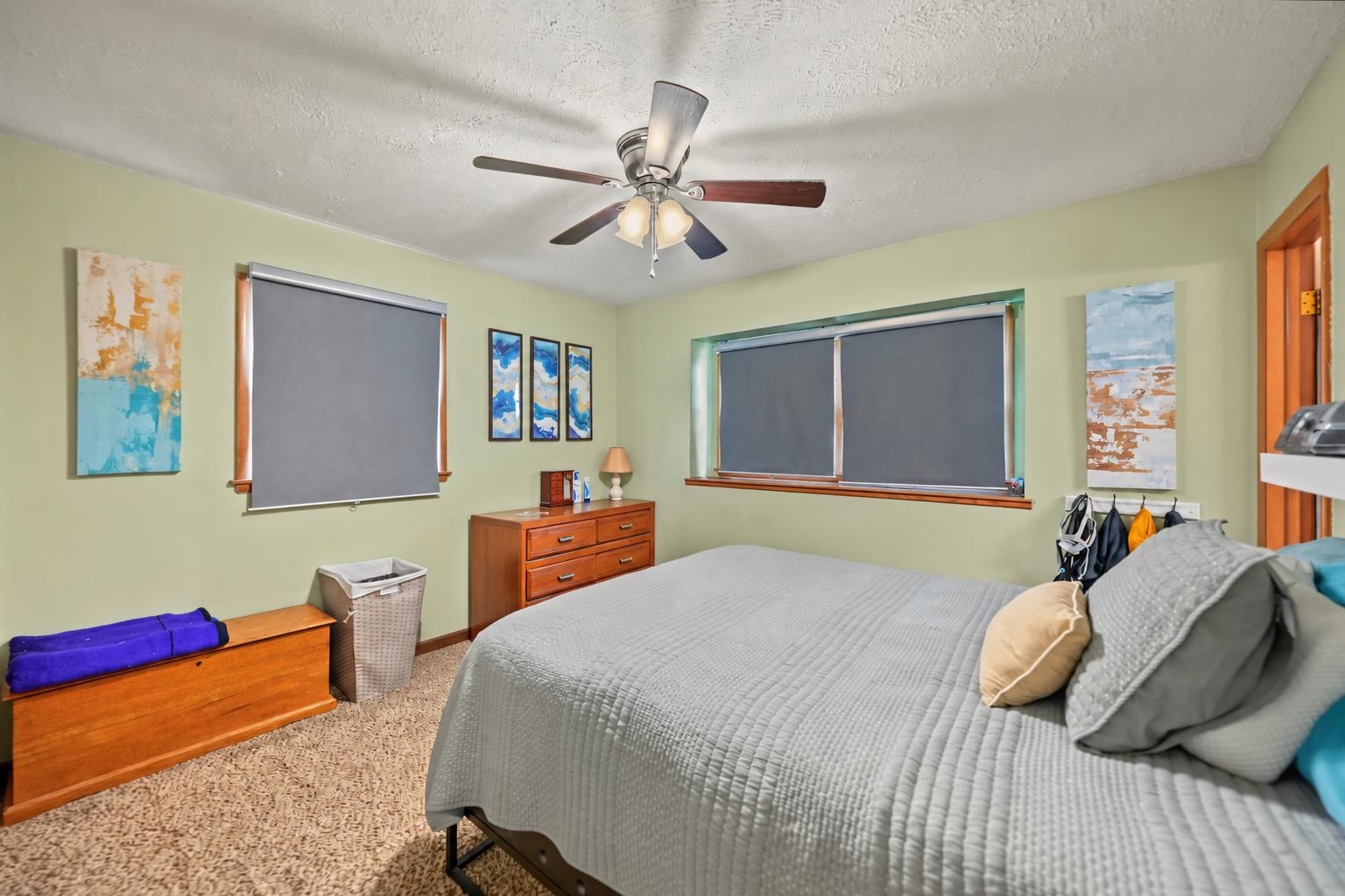 2219 Edward St Property Photo 9