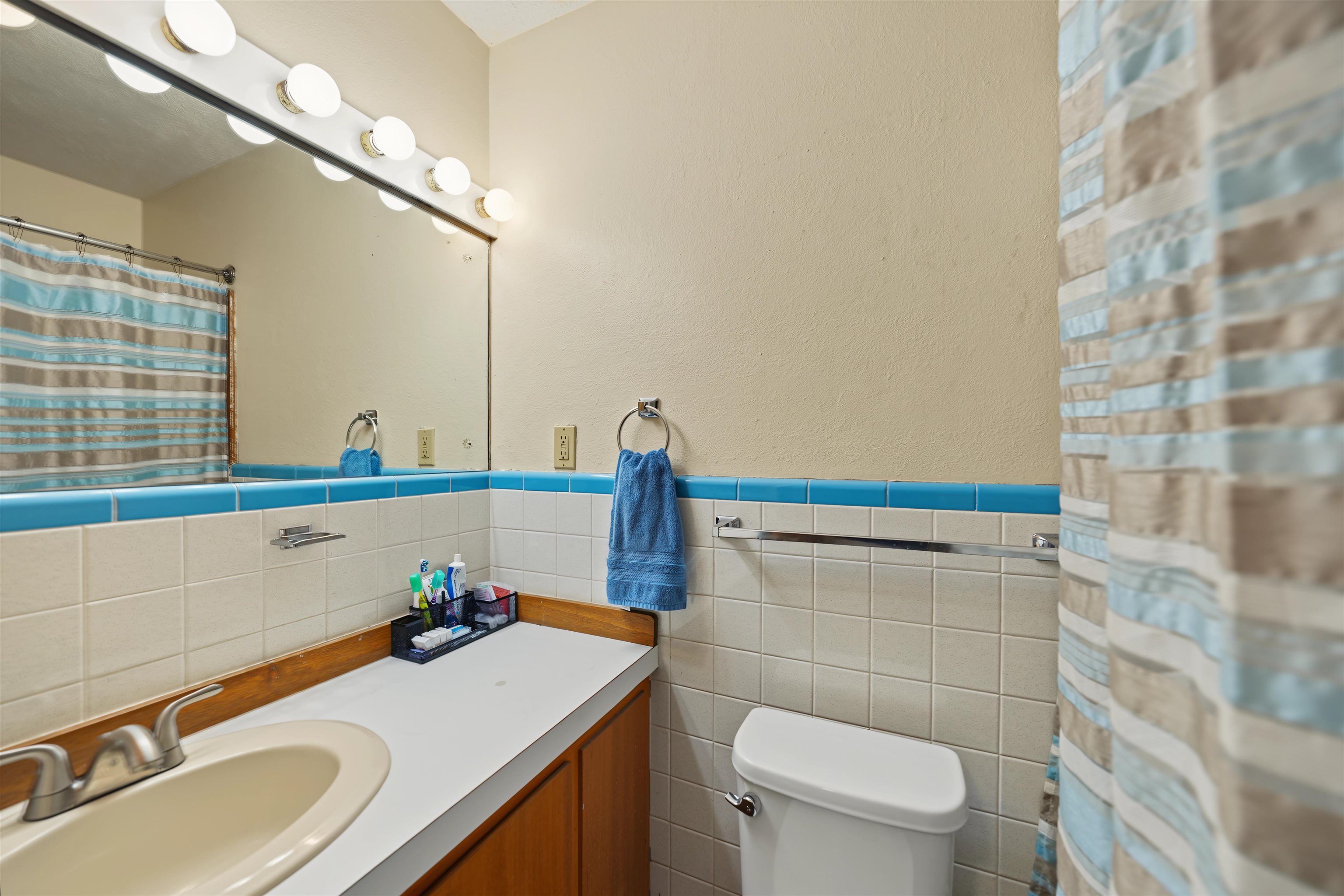 2219 Edward St Property Photo 10
