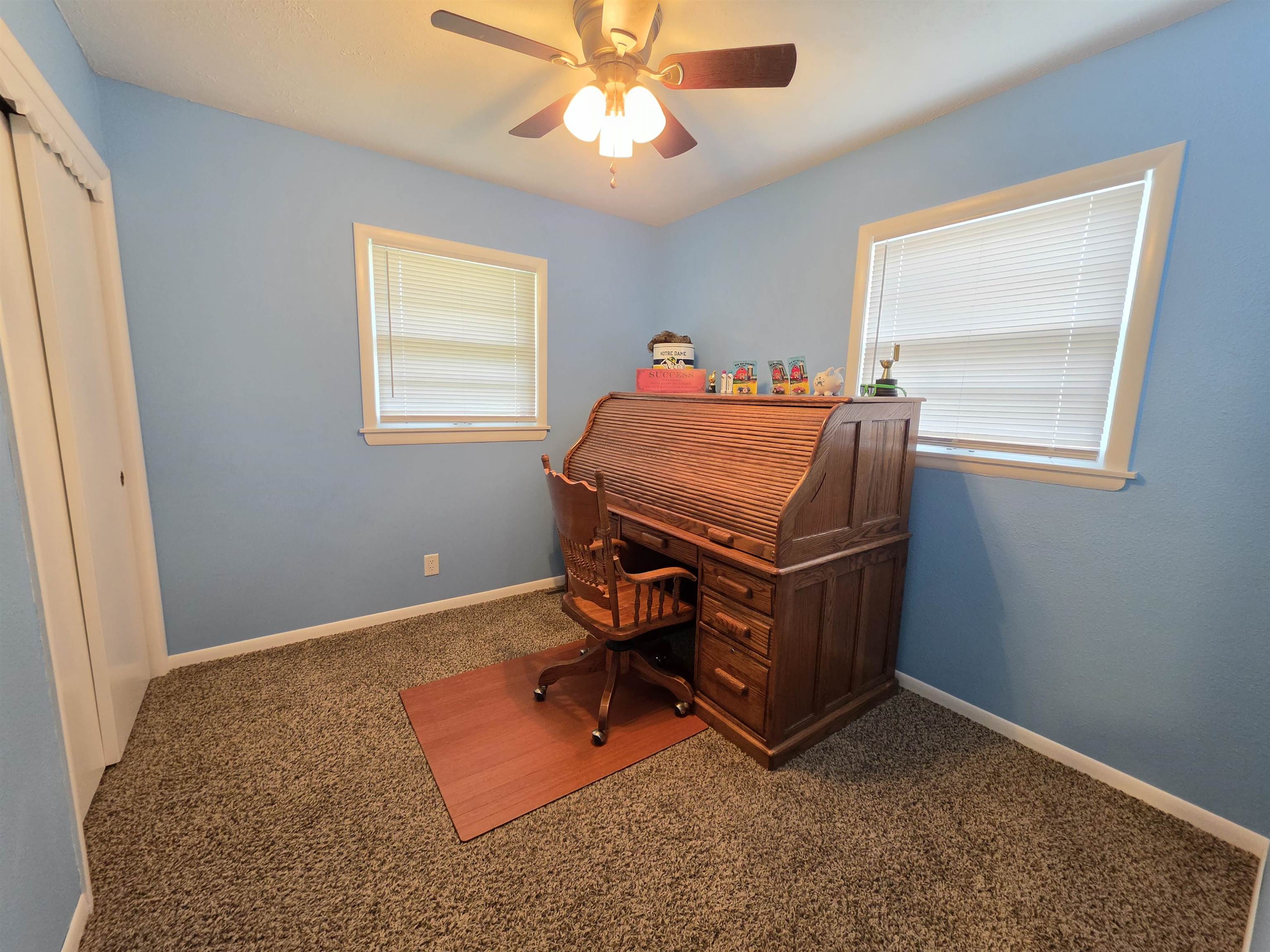 2219 Edward St Property Photo 11