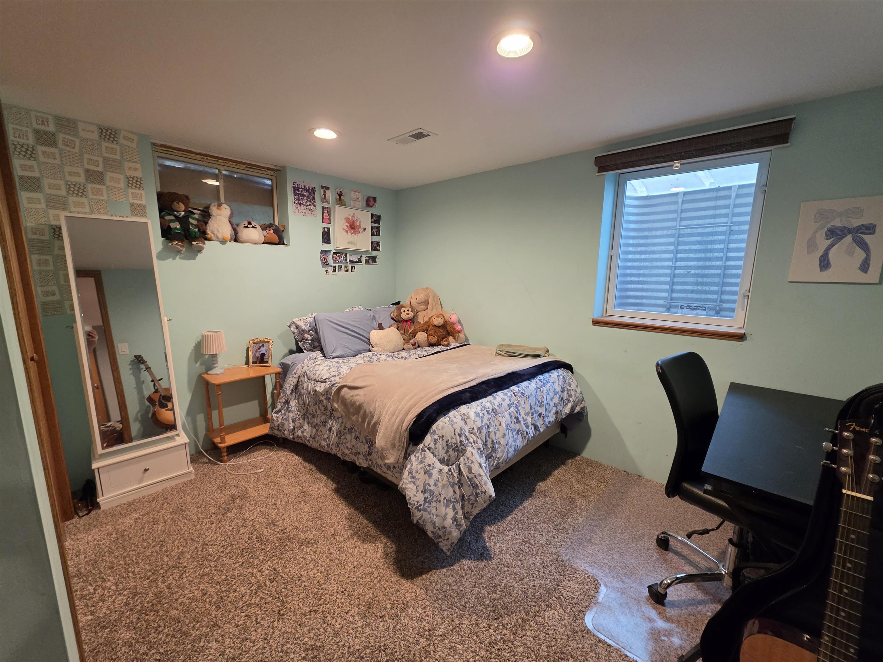 2219 Edward St Property Photo 15