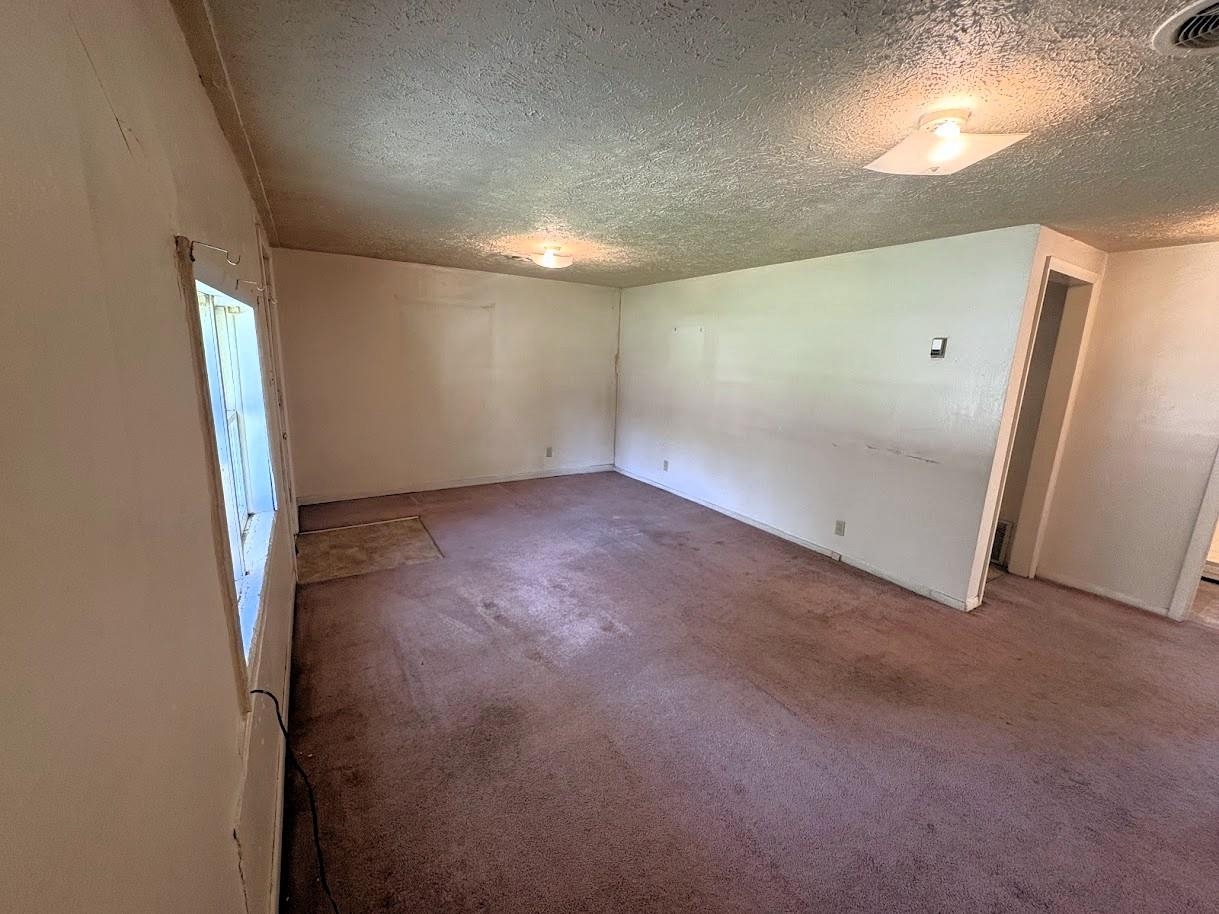 331 Des Moines Ave Property Photo 3