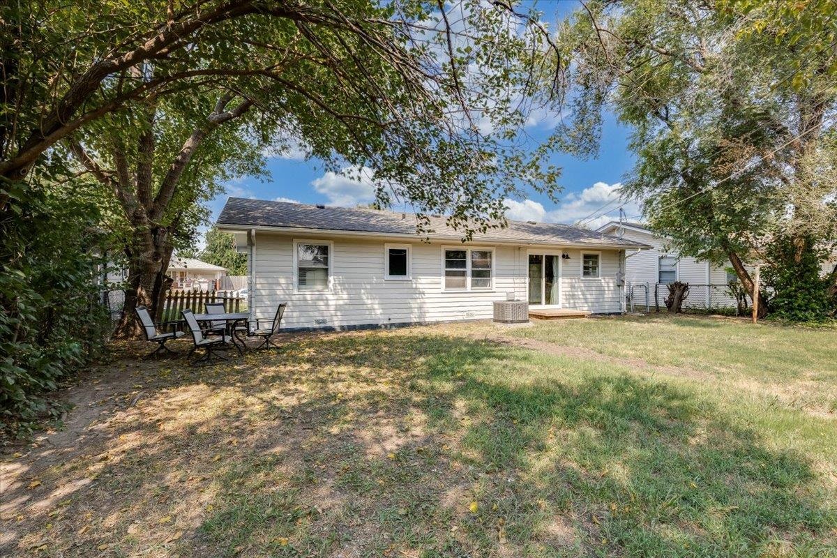 3152 S Euclid Ave Property Photo 27