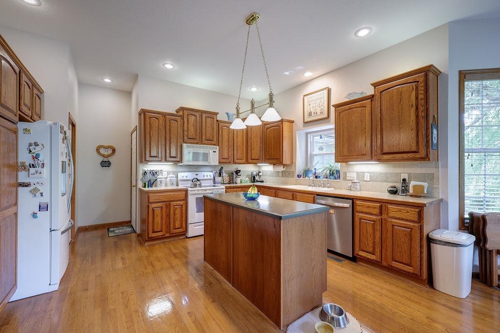 1301 Grand Property Photo 19