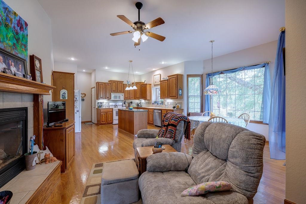 1301 Grand Property Photo 22