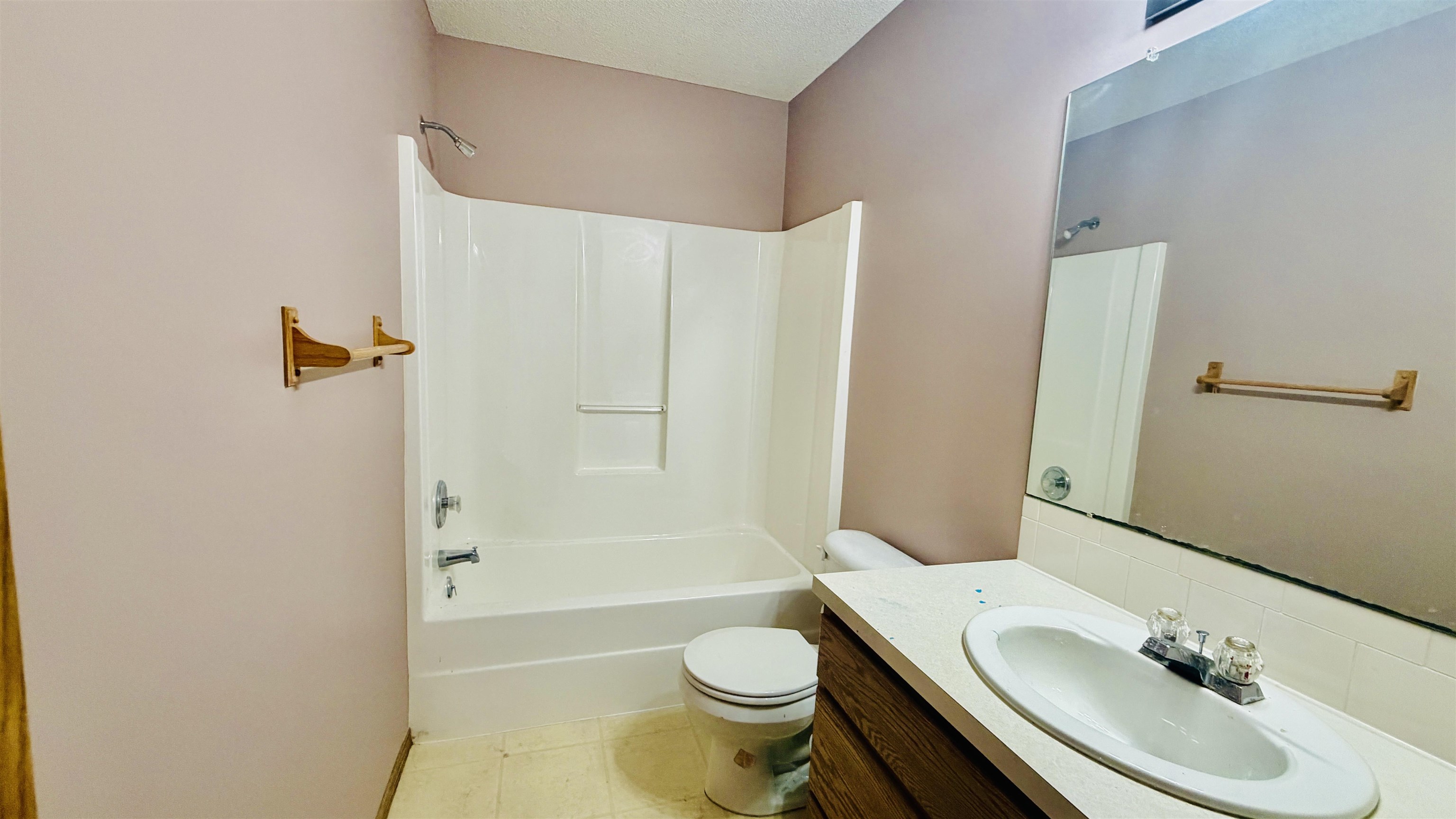 2714 S Rianier Cir Property Photo 7