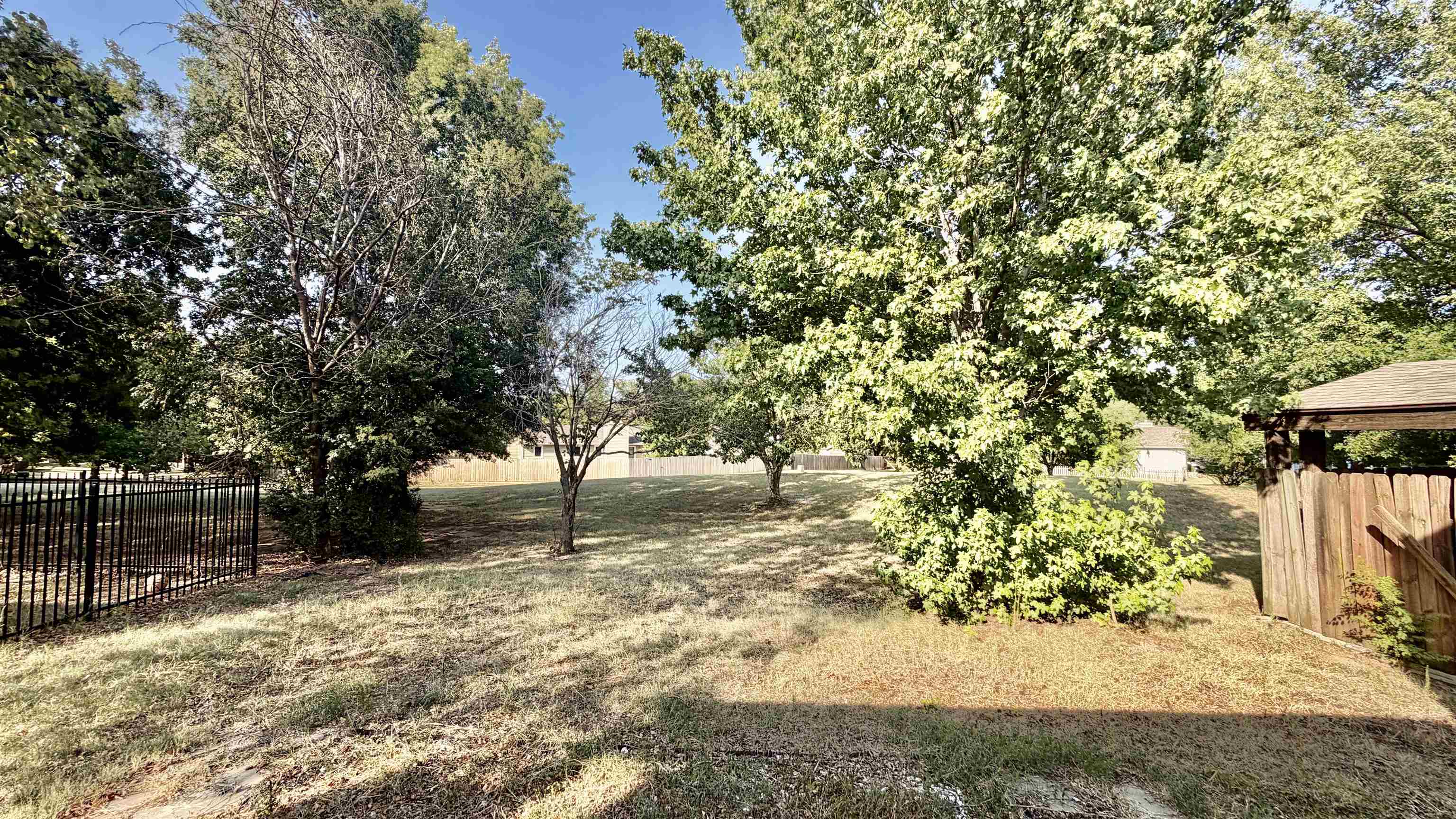 2714 S Rianier Cir Property Photo 10
