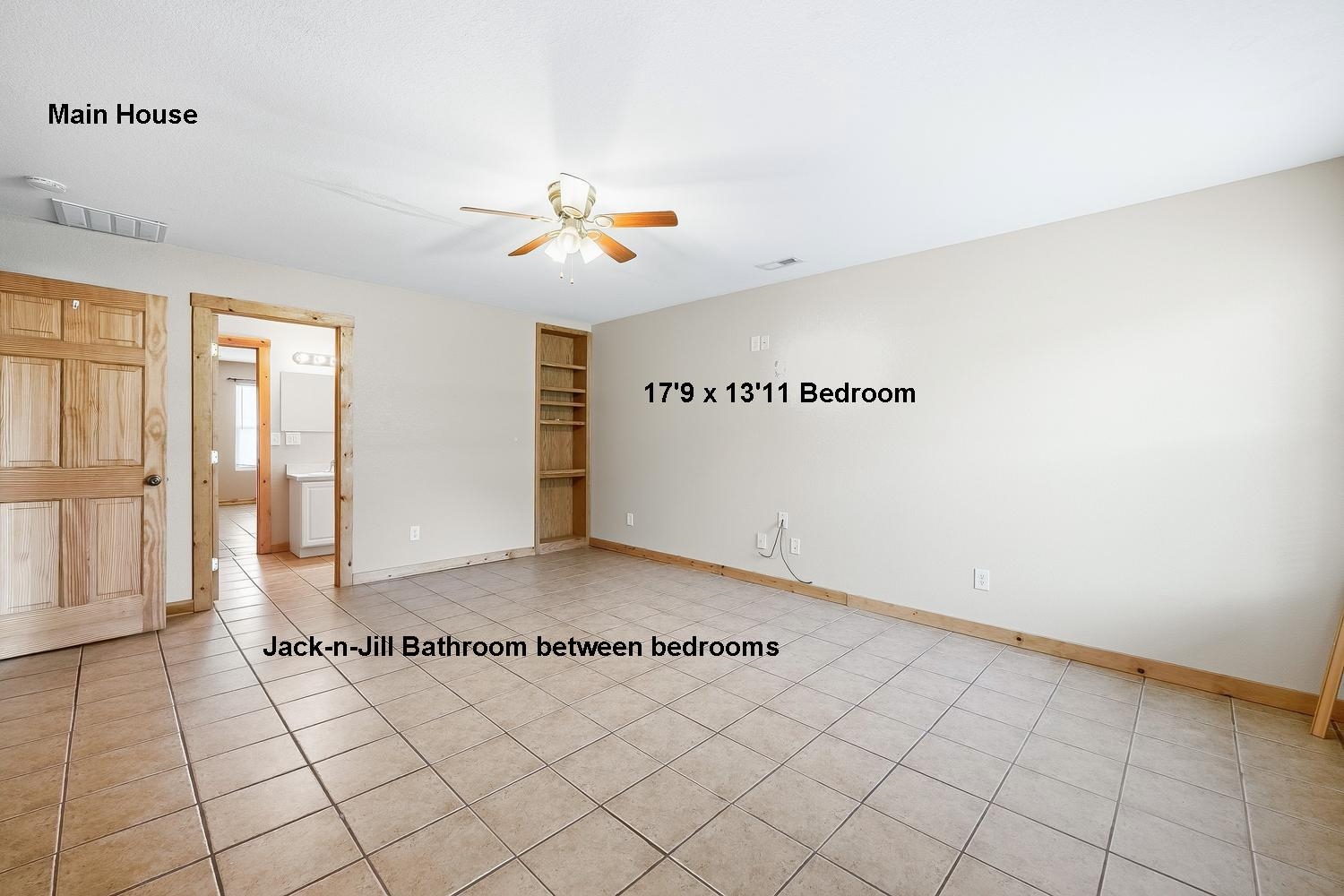 519 E 1st St. Property Photo 17