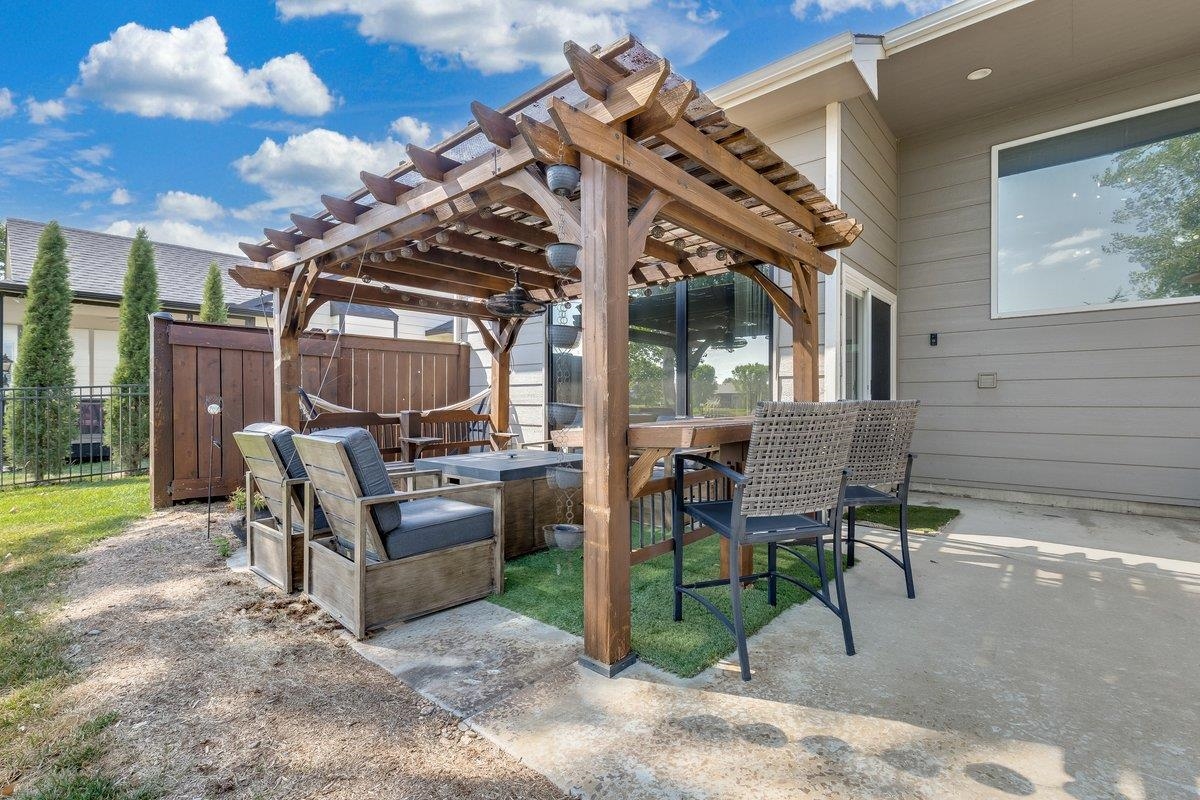 6005 W Driftwood St Property Photo 19