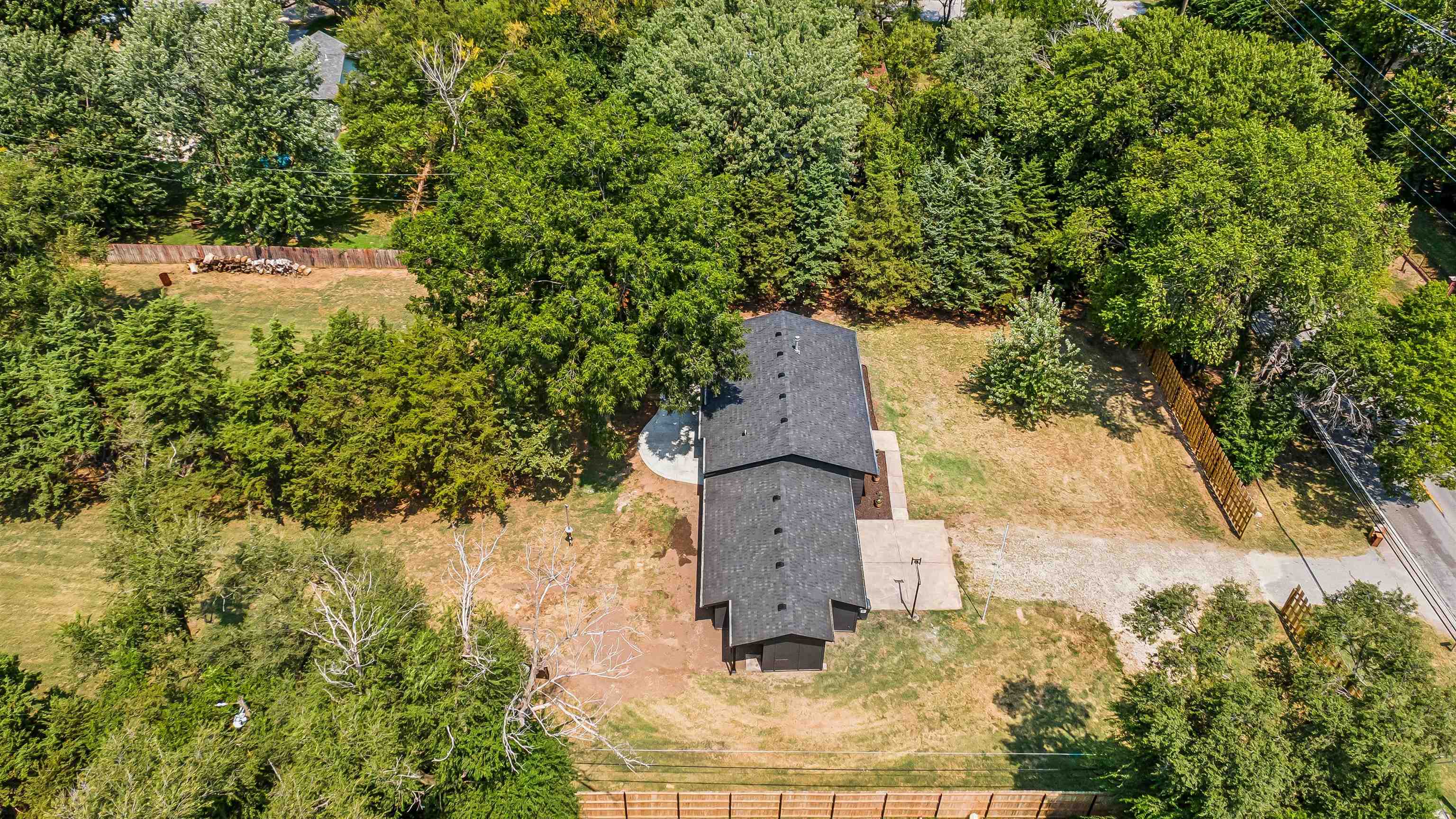 4739 N Arkansas Property Photo 5