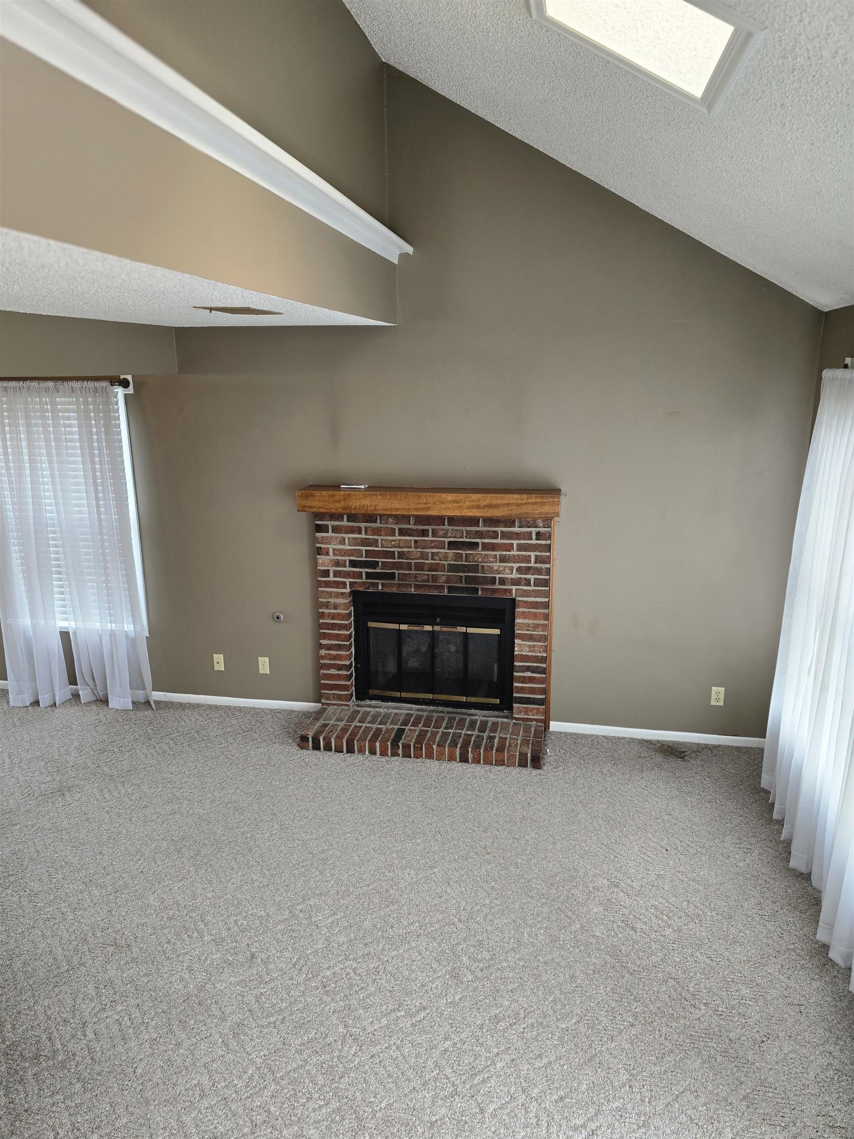 6725 W Shade Property Photo 3