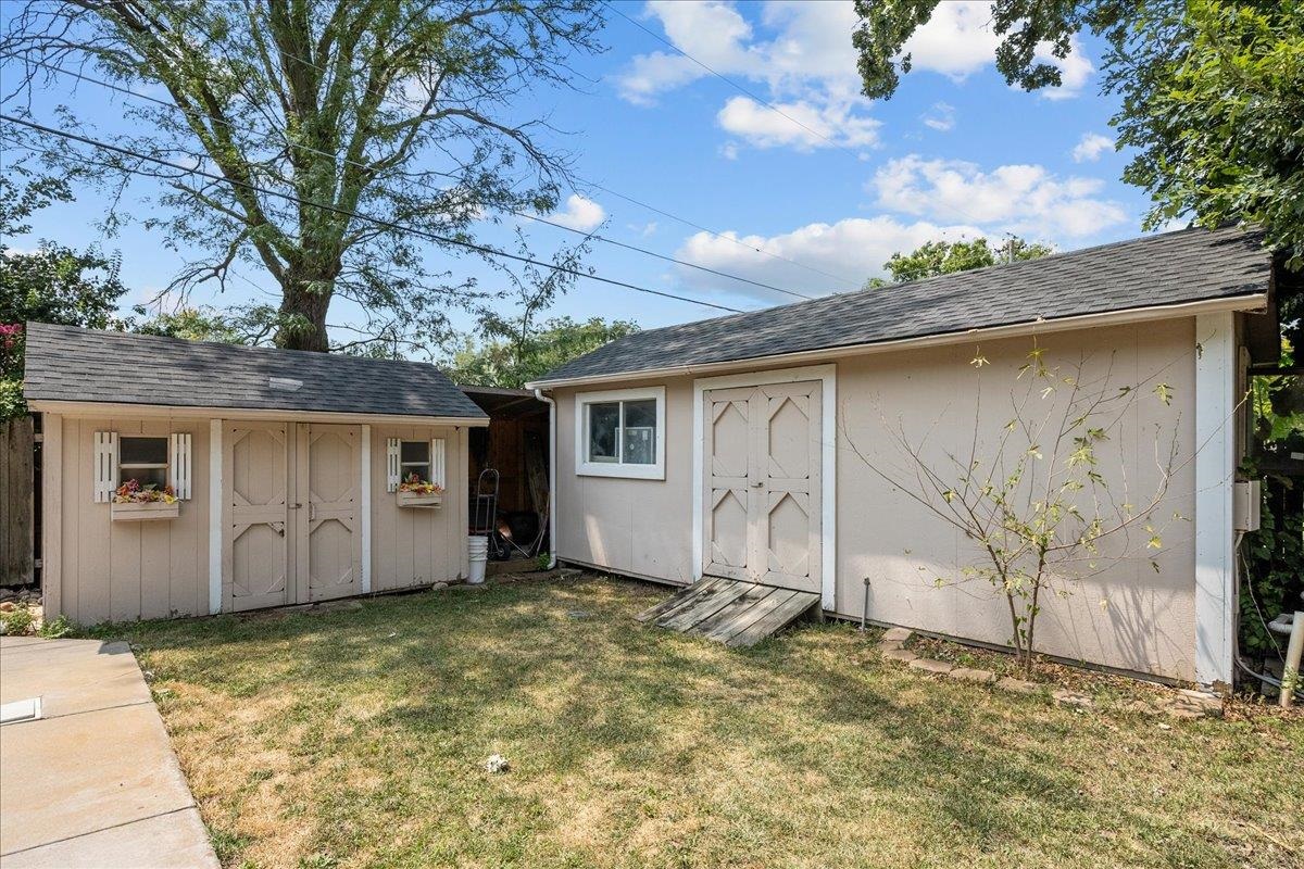 2309 W Lydia St Property Photo 24