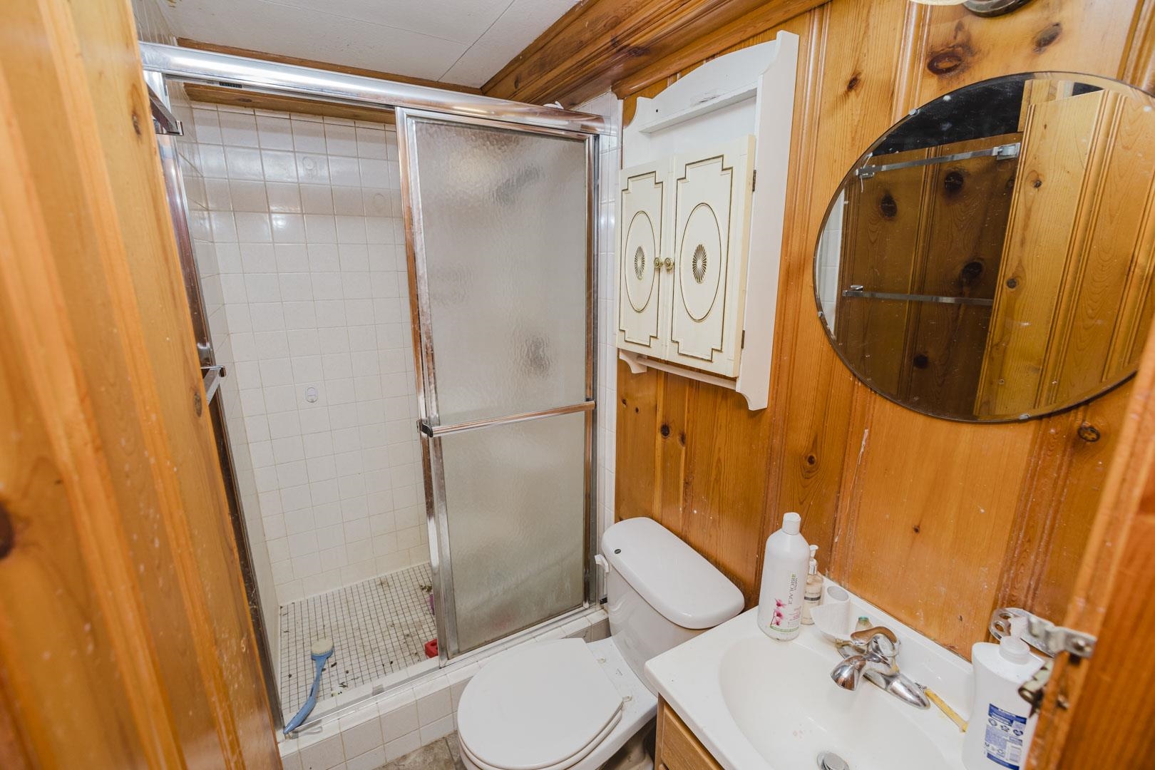 305 Lawrence St. Property Photo 23