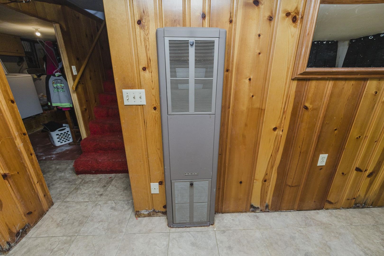 305 Lawrence St. Property Photo 33