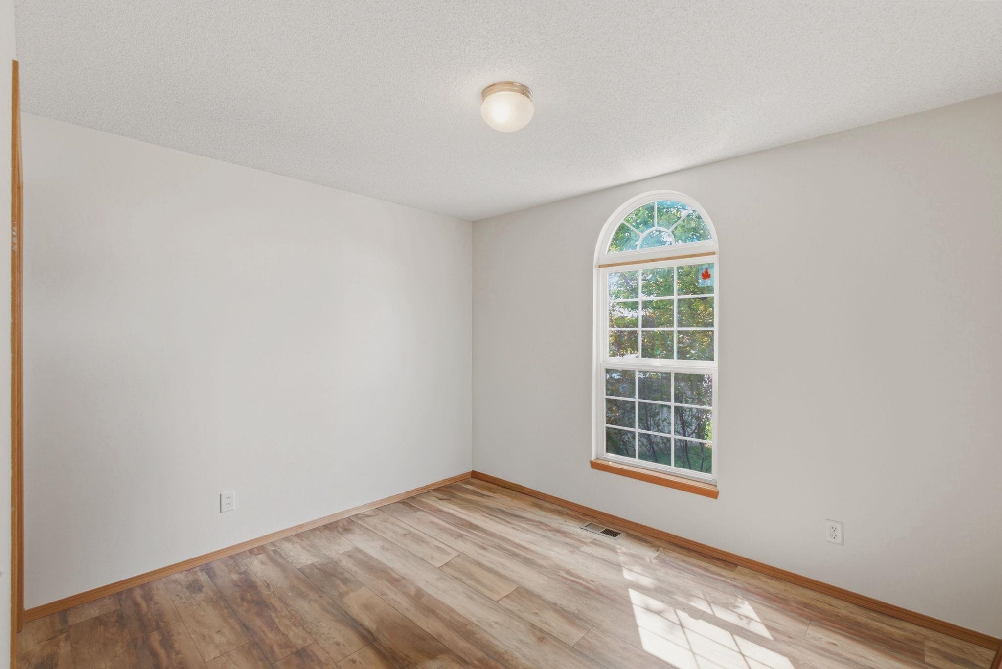 2261 S Upland Hills St Property Photo 19