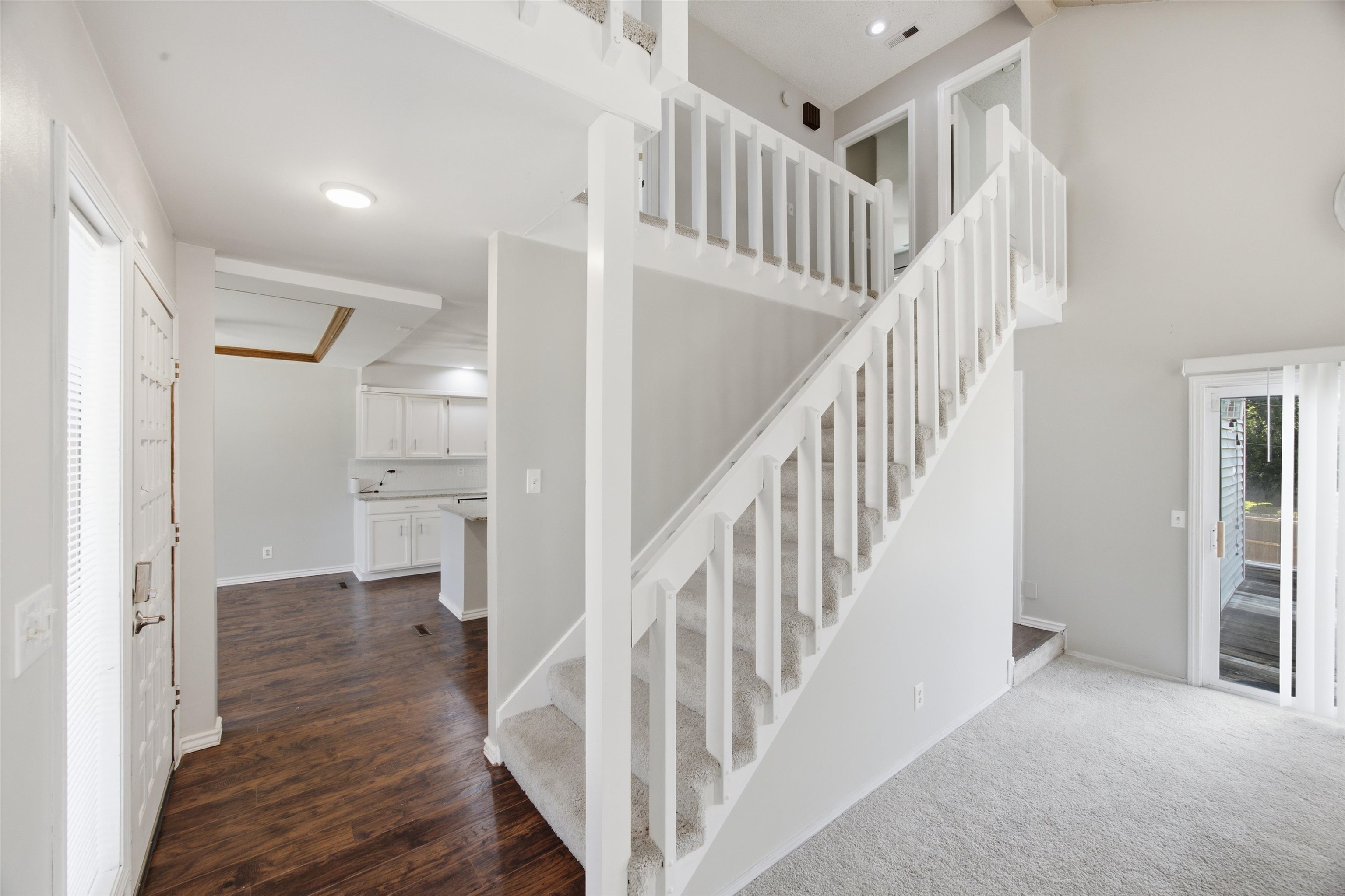613 N Tanglewood Ct Property Photo 18