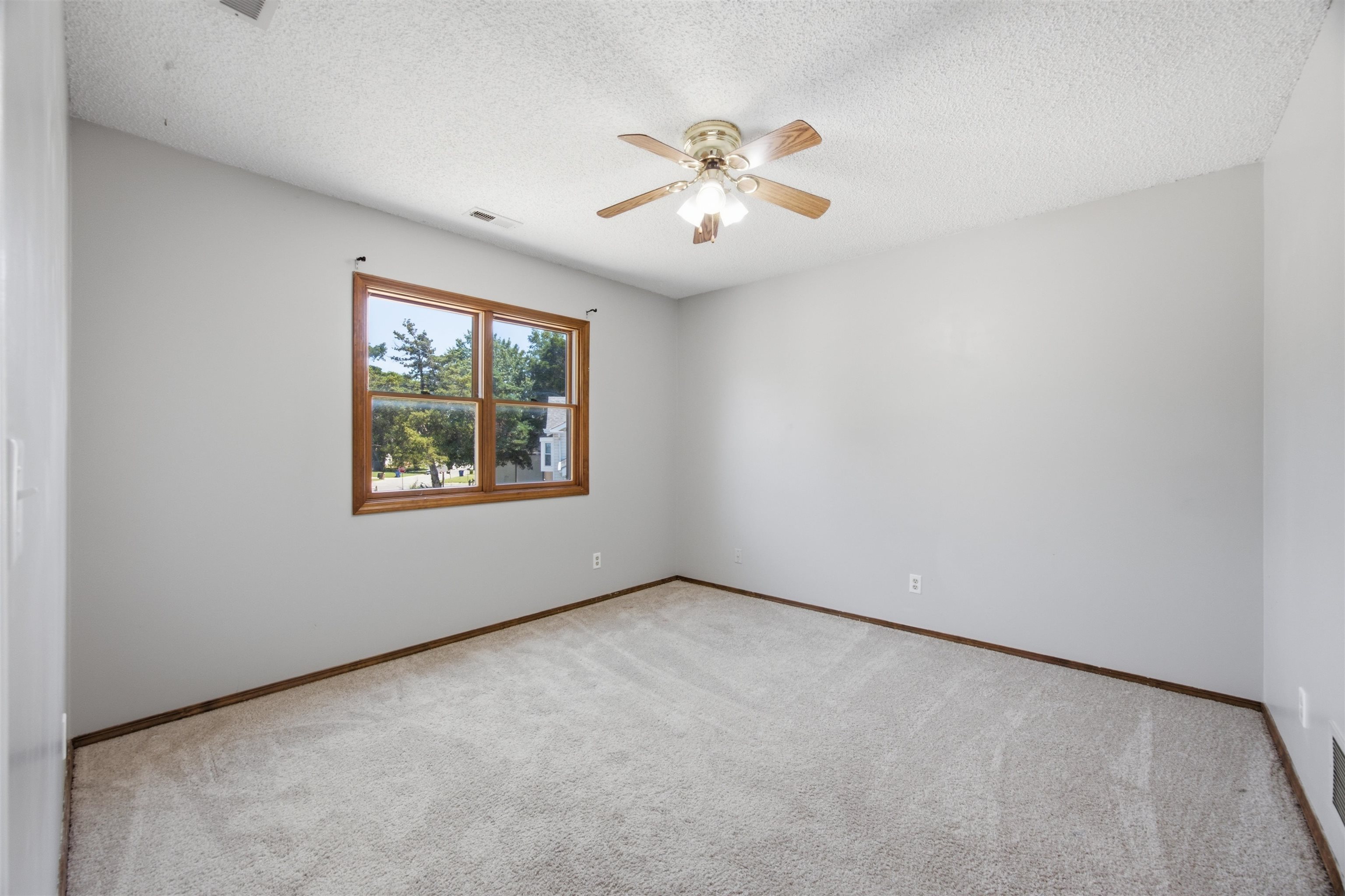 613 N Tanglewood Ct Property Photo 25