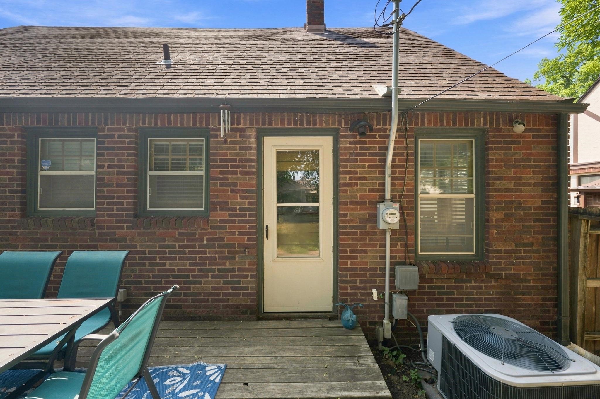 260 S Minneapolis Ave Property Photo 14