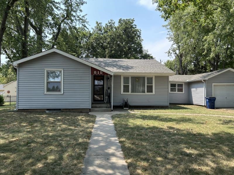 815 N Main Property Photo 1