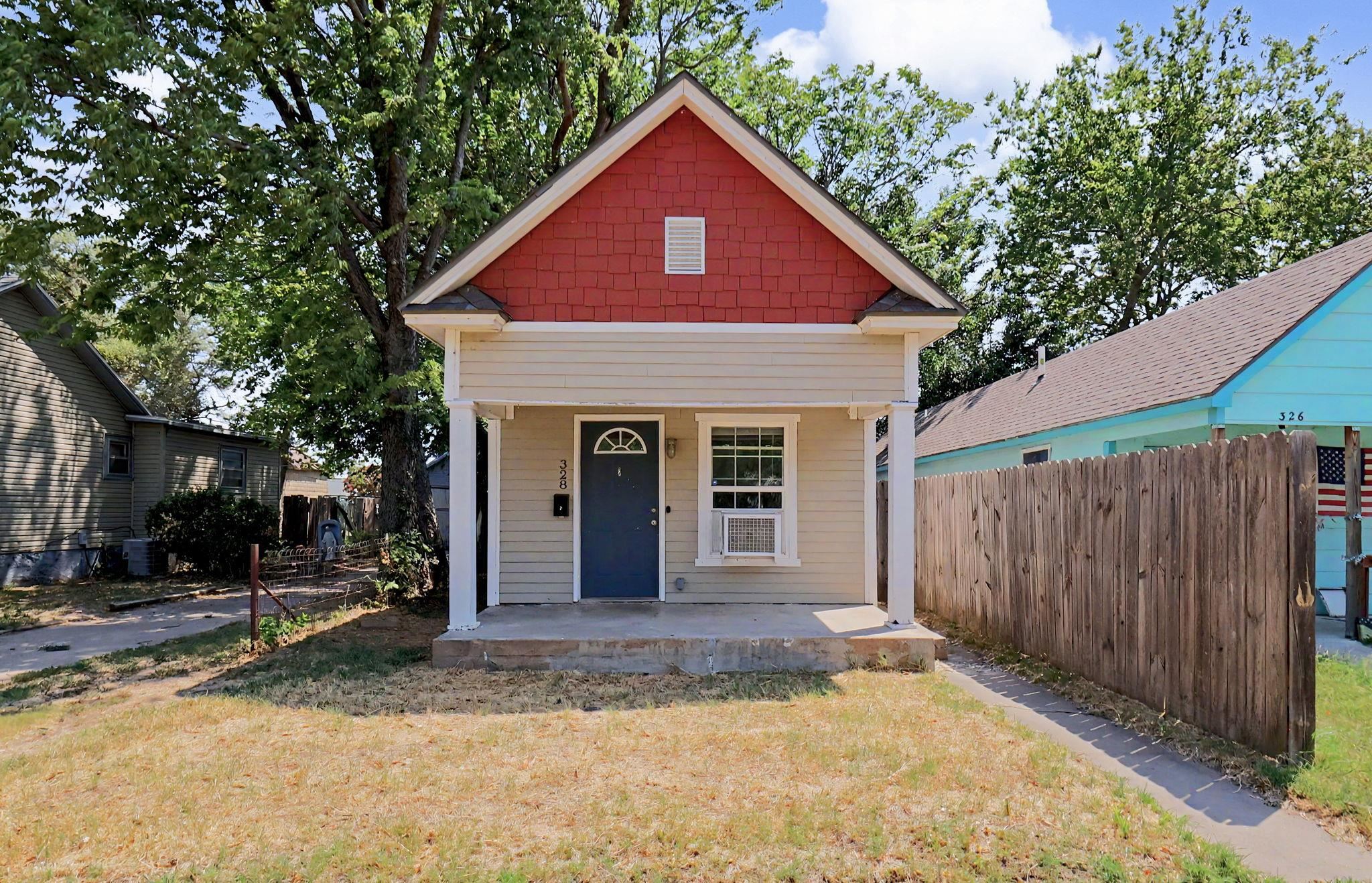 328 N Walnut