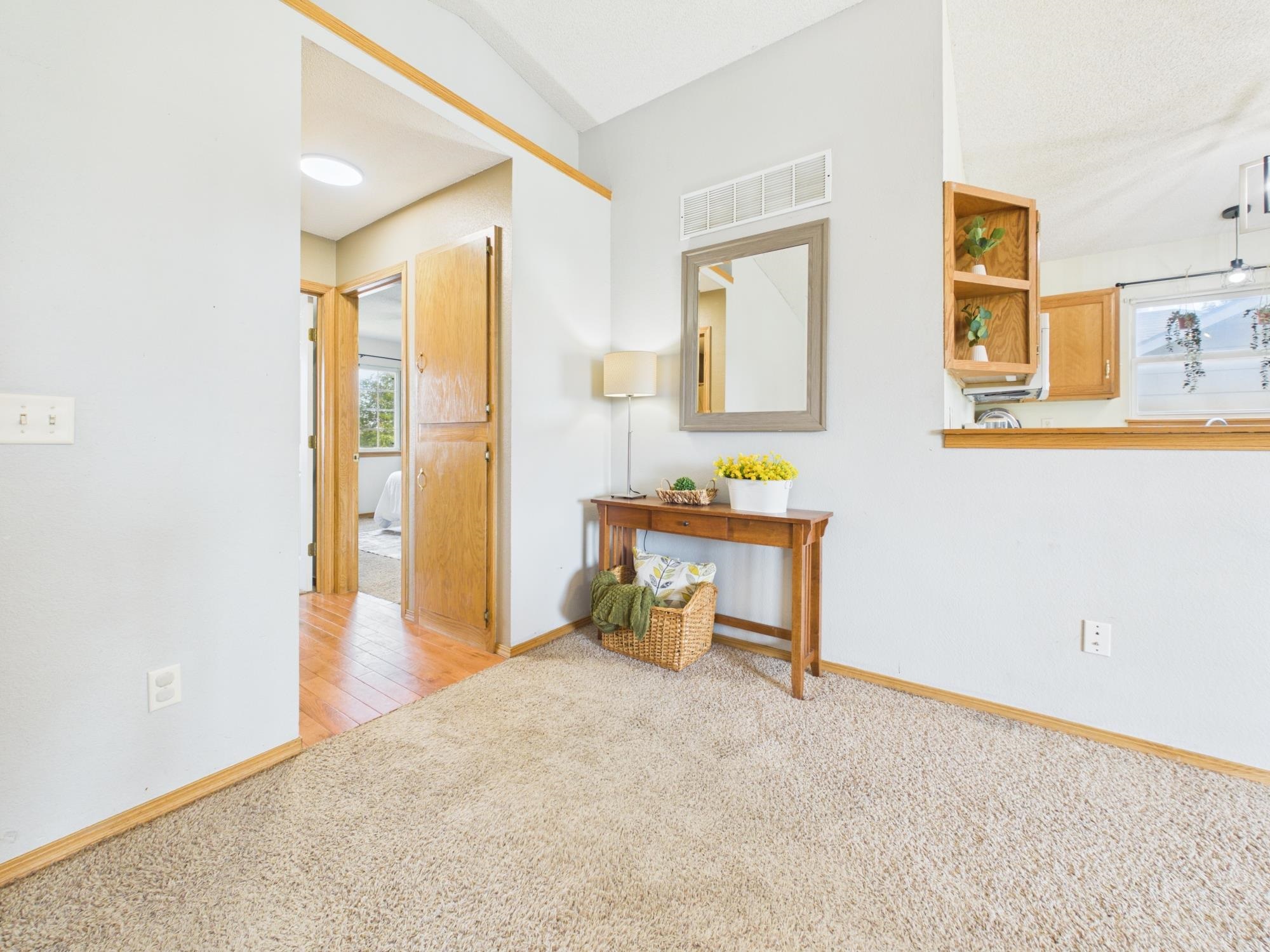 2603 N Danbury Rd Property Photo 8
