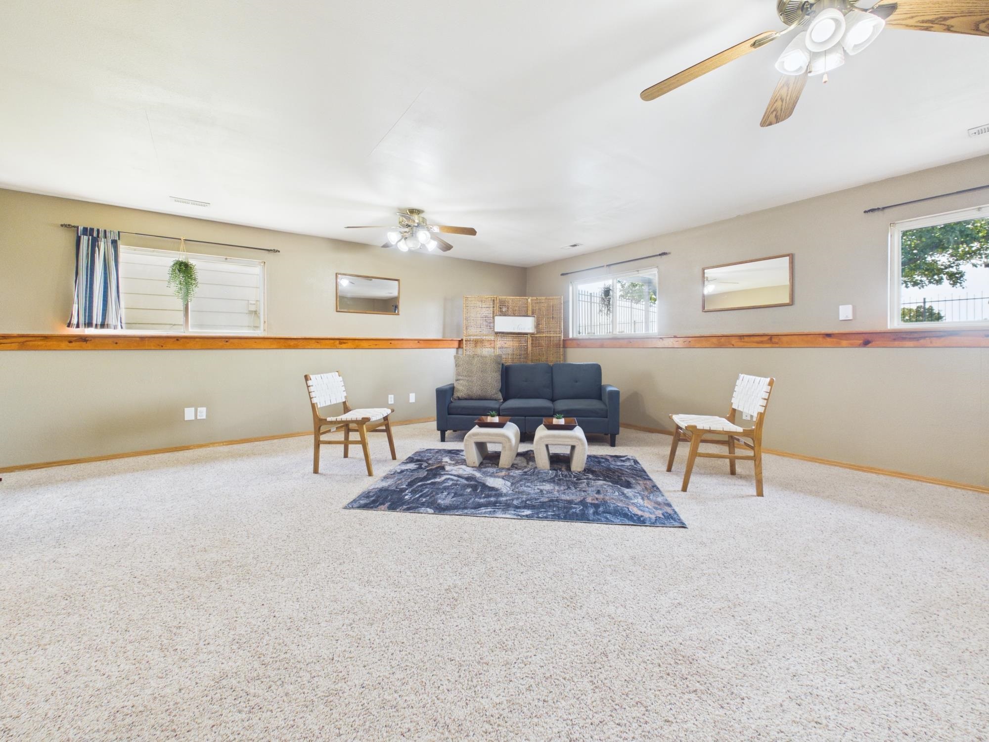 2603 N Danbury Rd Property Photo 18