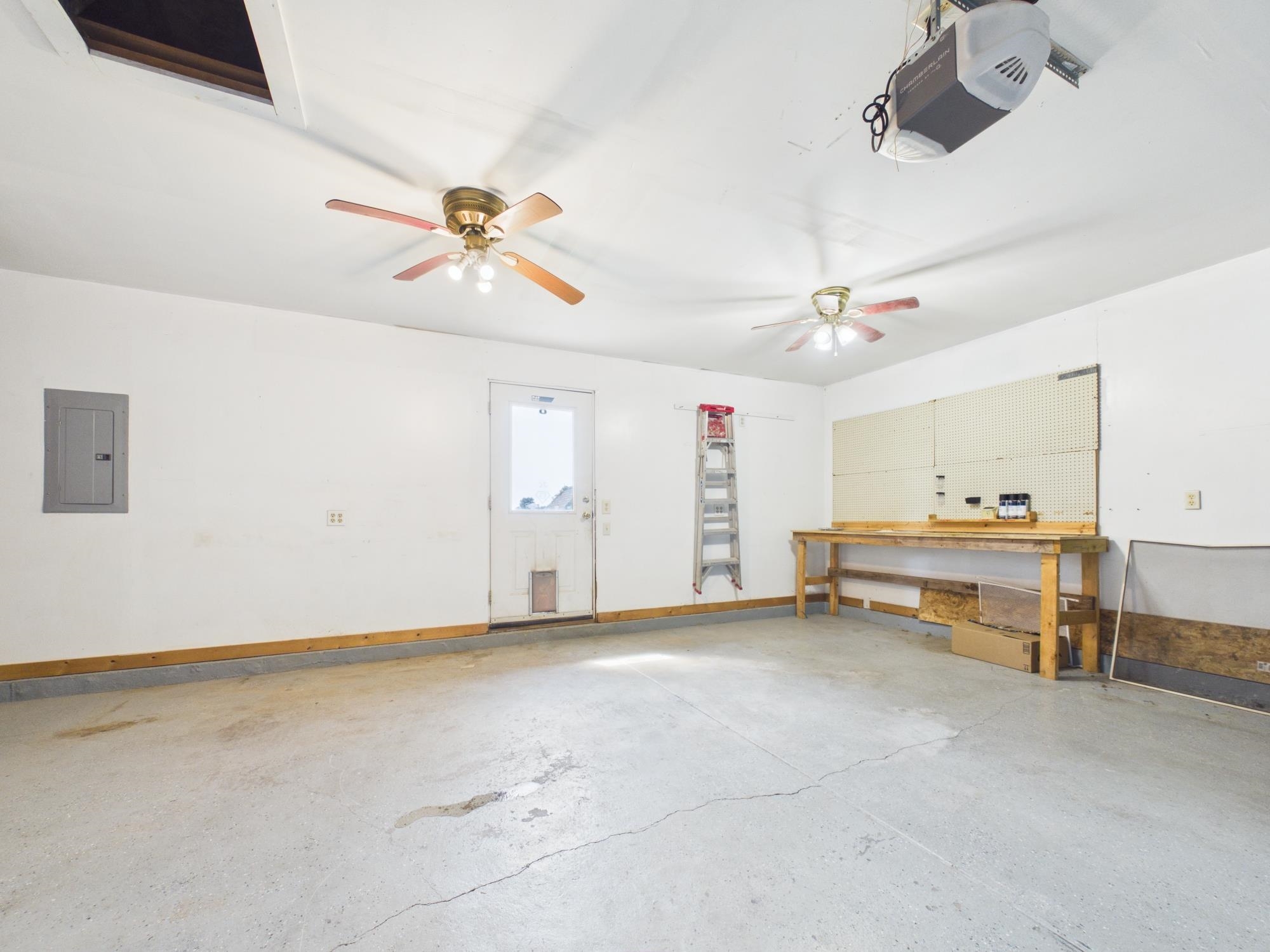 2603 N Danbury Rd Property Photo 31