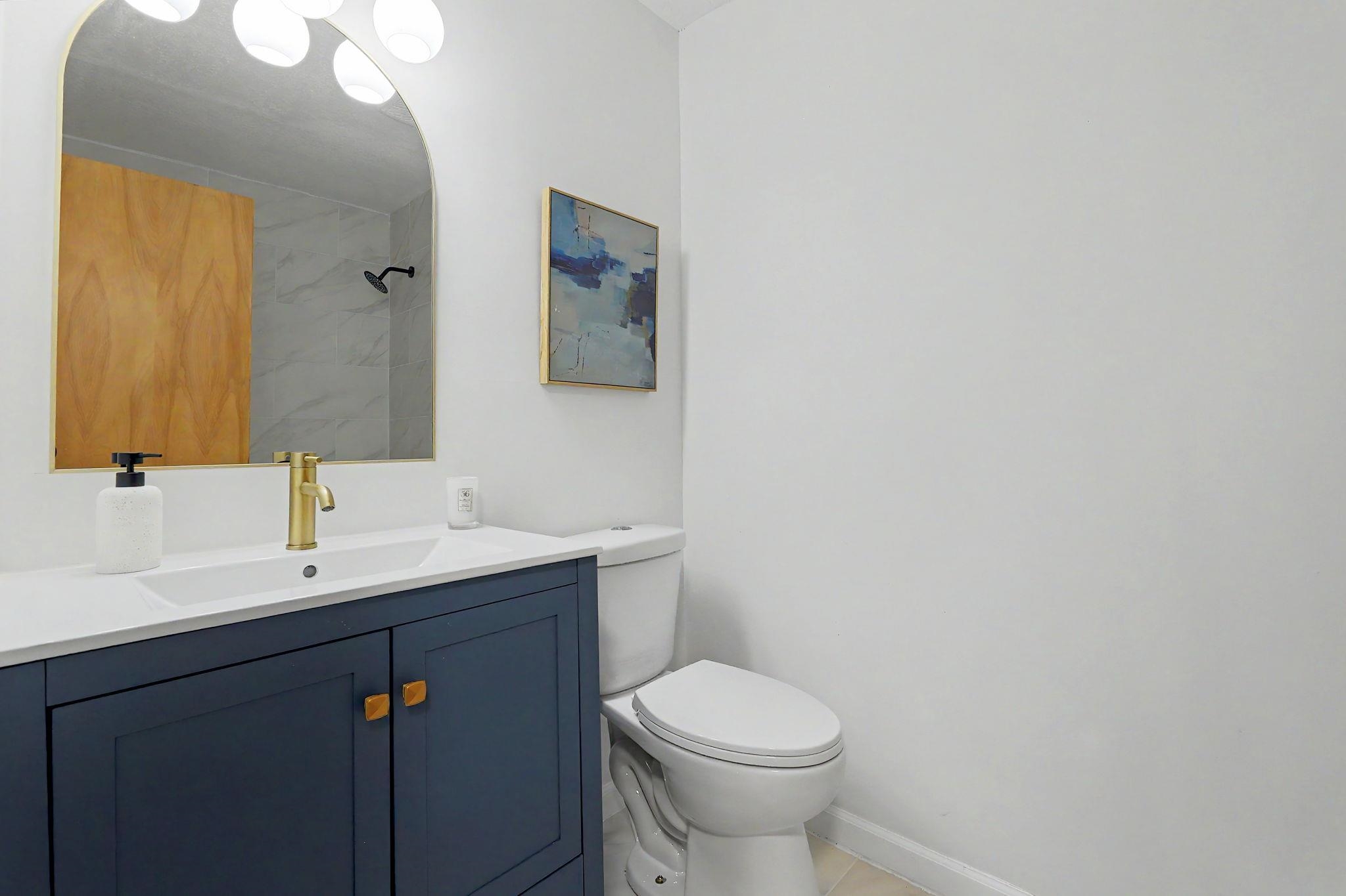 3321 E Bellaire Ct Property Photo 13