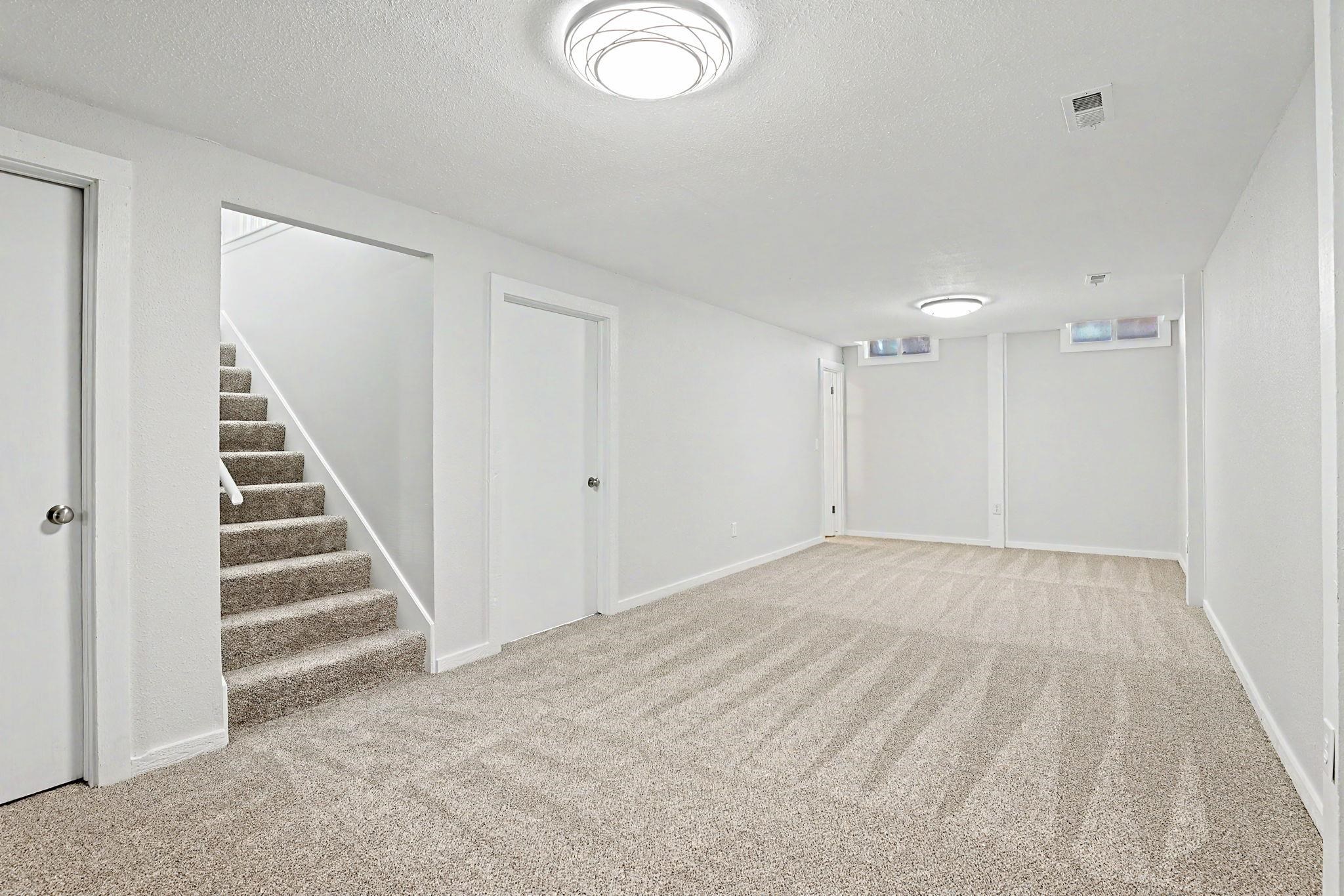 440 N Linden Property Photo 28