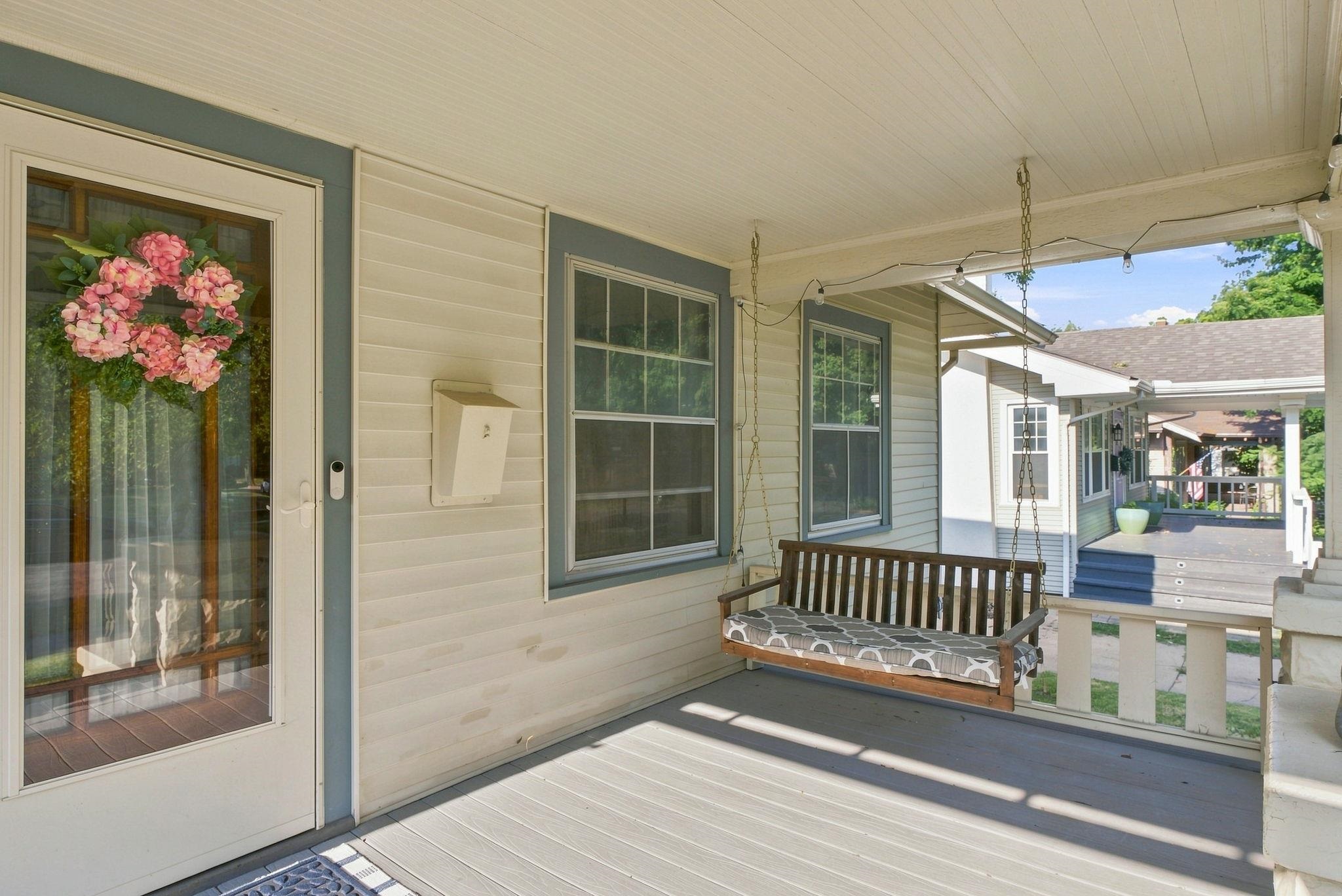 3325 E Chatfield Place Property Photo 4