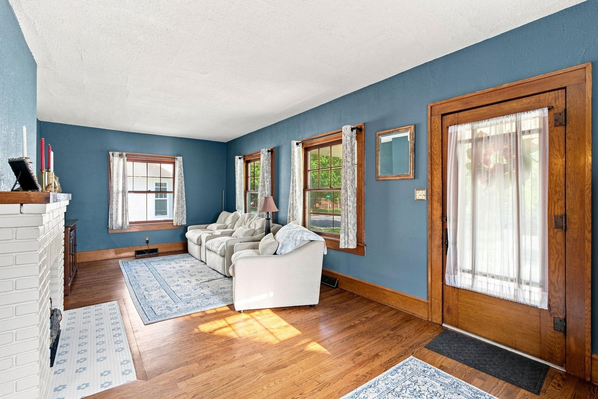 3325 E Chatfield Place Property Photo 6