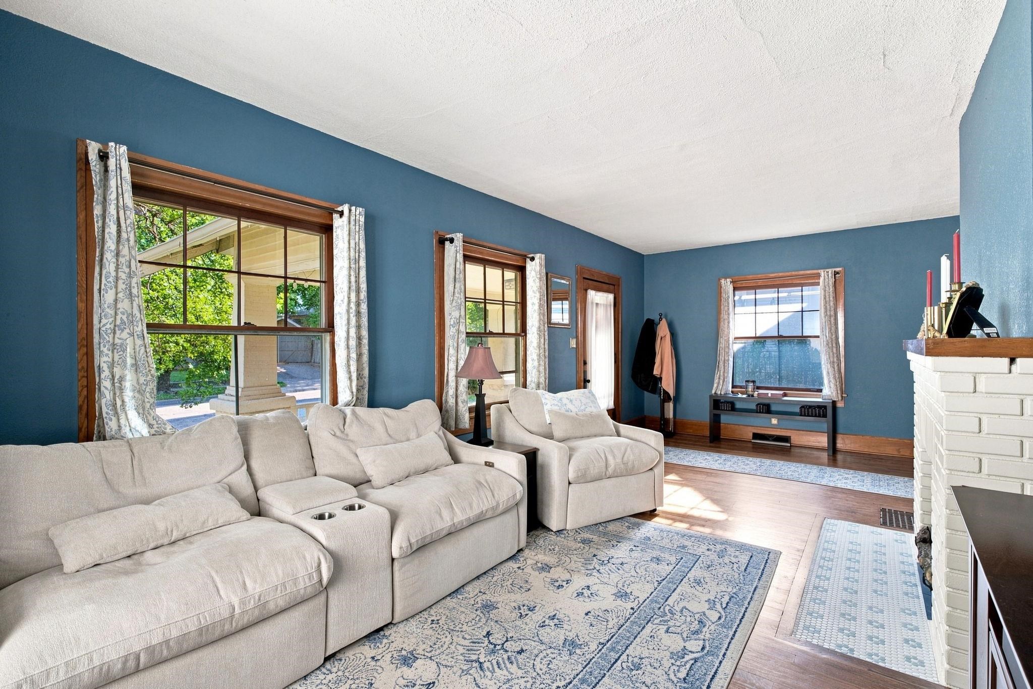 3325 E Chatfield Place Property Photo 7