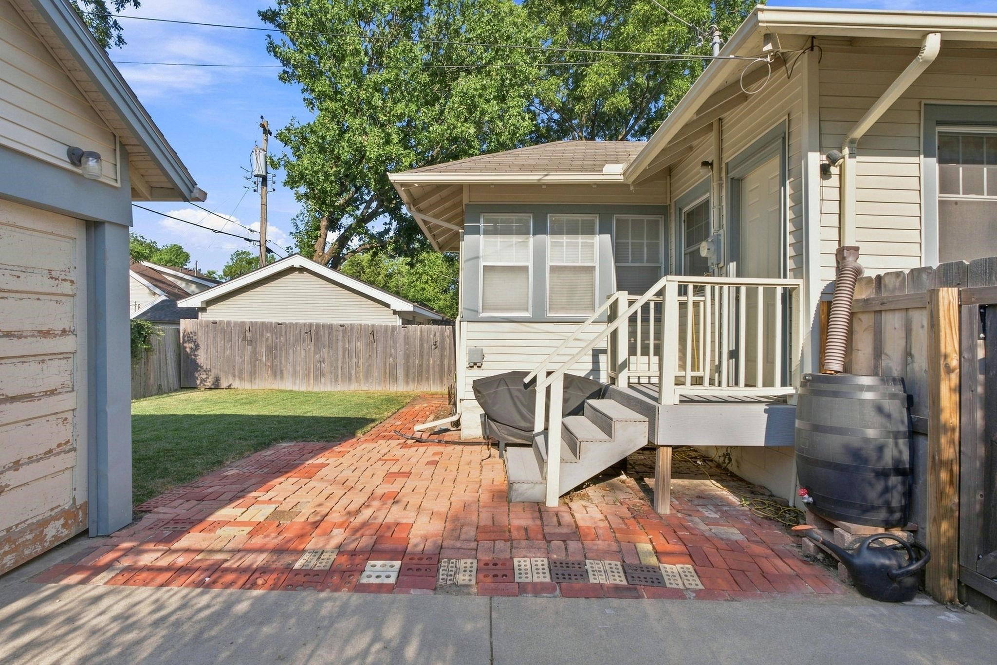 3325 E Chatfield Place Property Photo 25