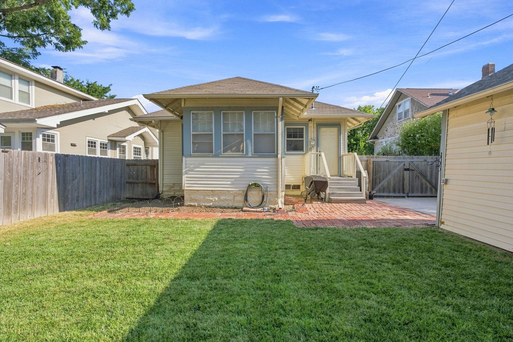 3325 E Chatfield Place Property Photo 29