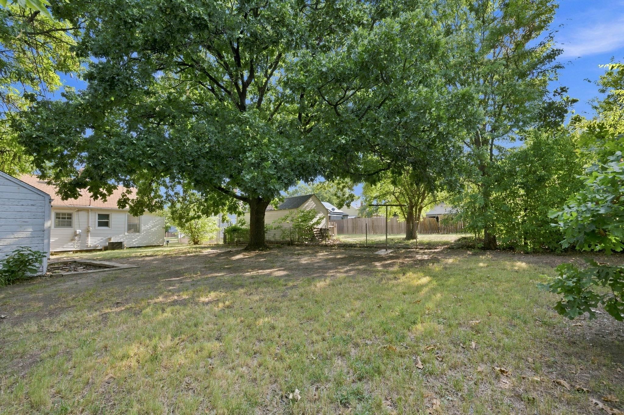 5123 E Murdock Ave Property Photo 23