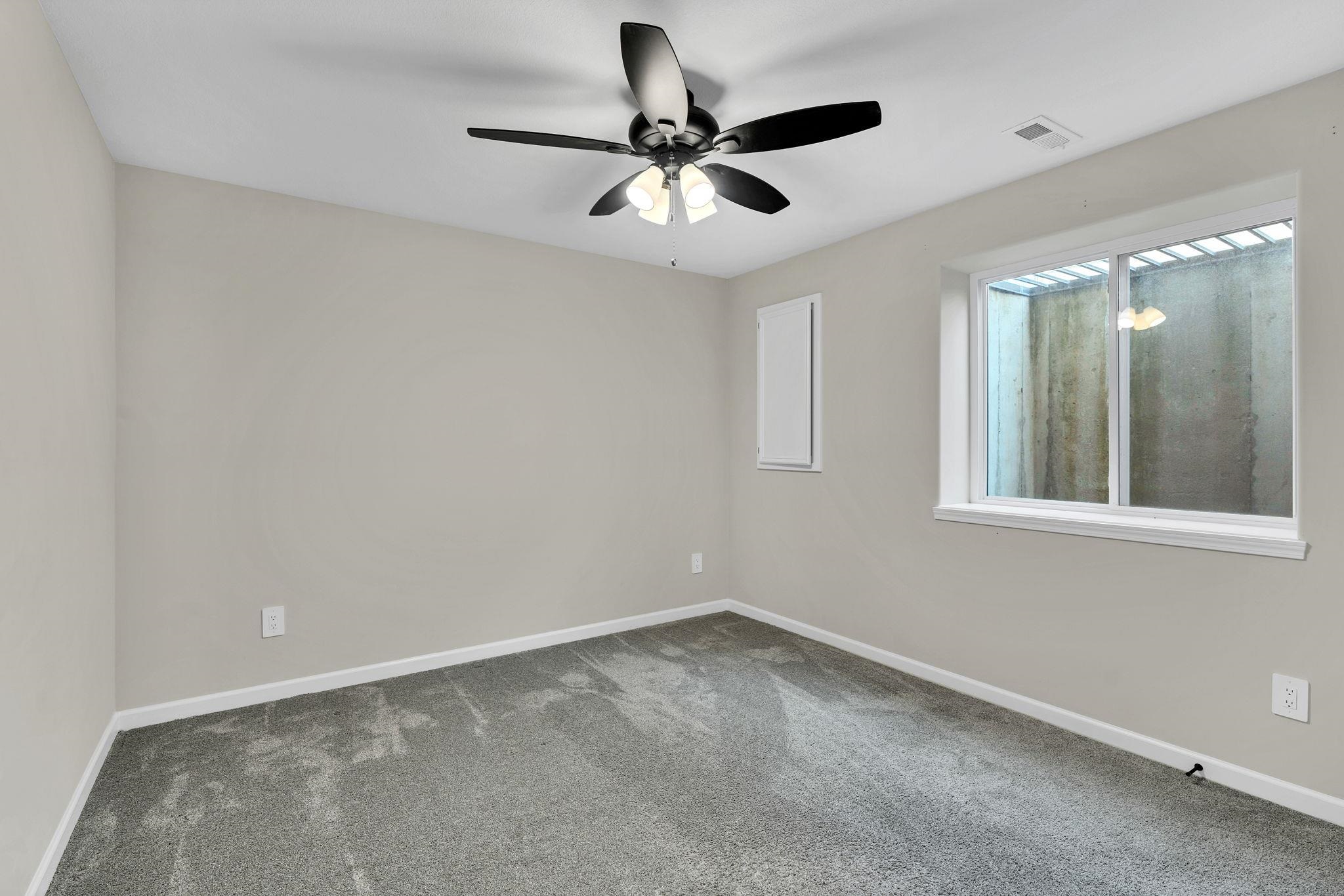 3002 E Maywood Property Photo 16