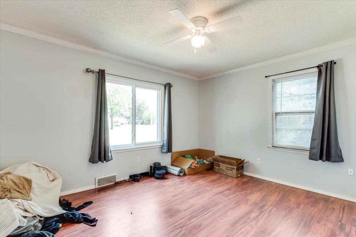 3051 S Elizabeth Ave Property Photo 16