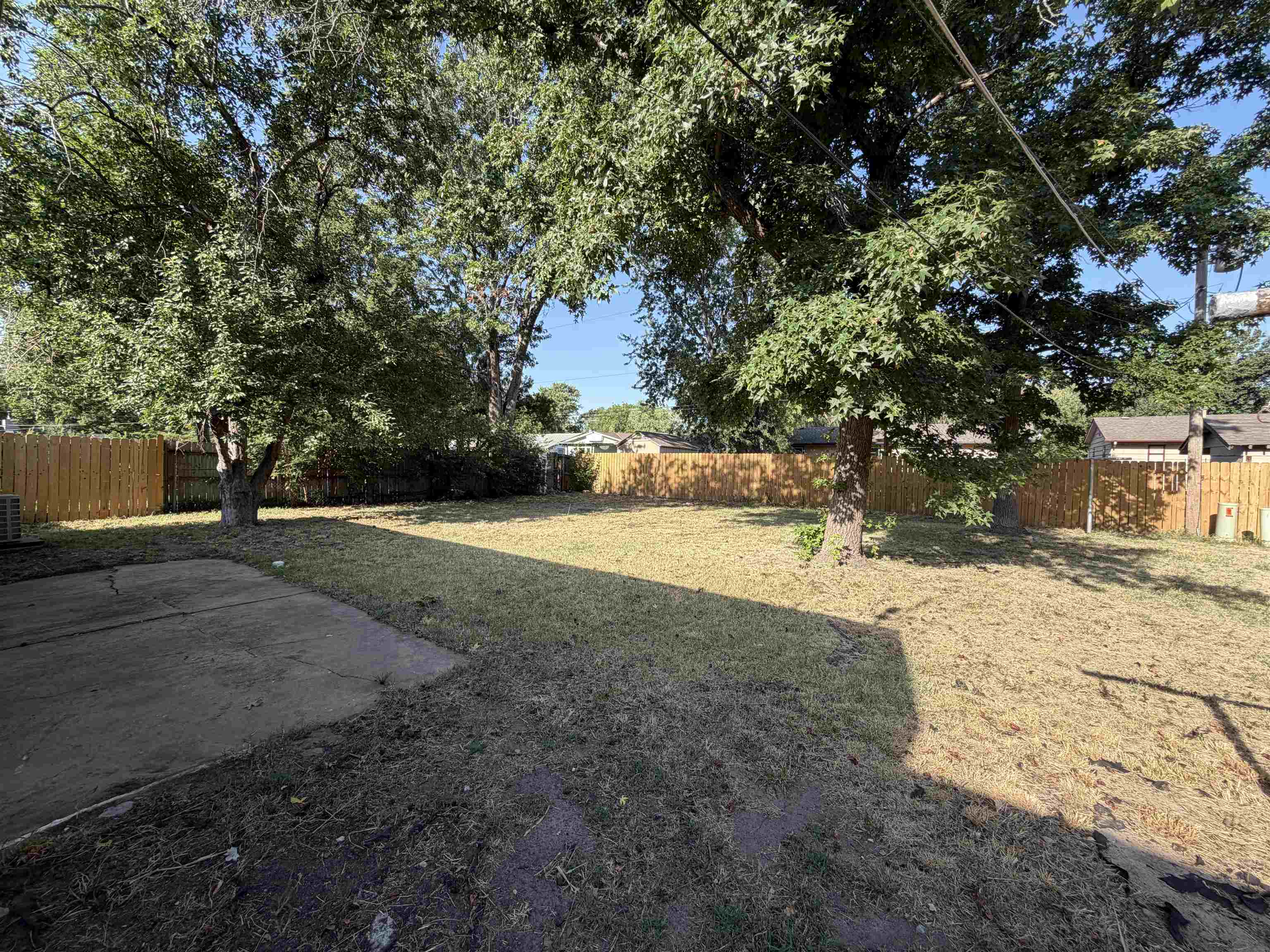 2543 S Hiram Avenue Property Photo 25