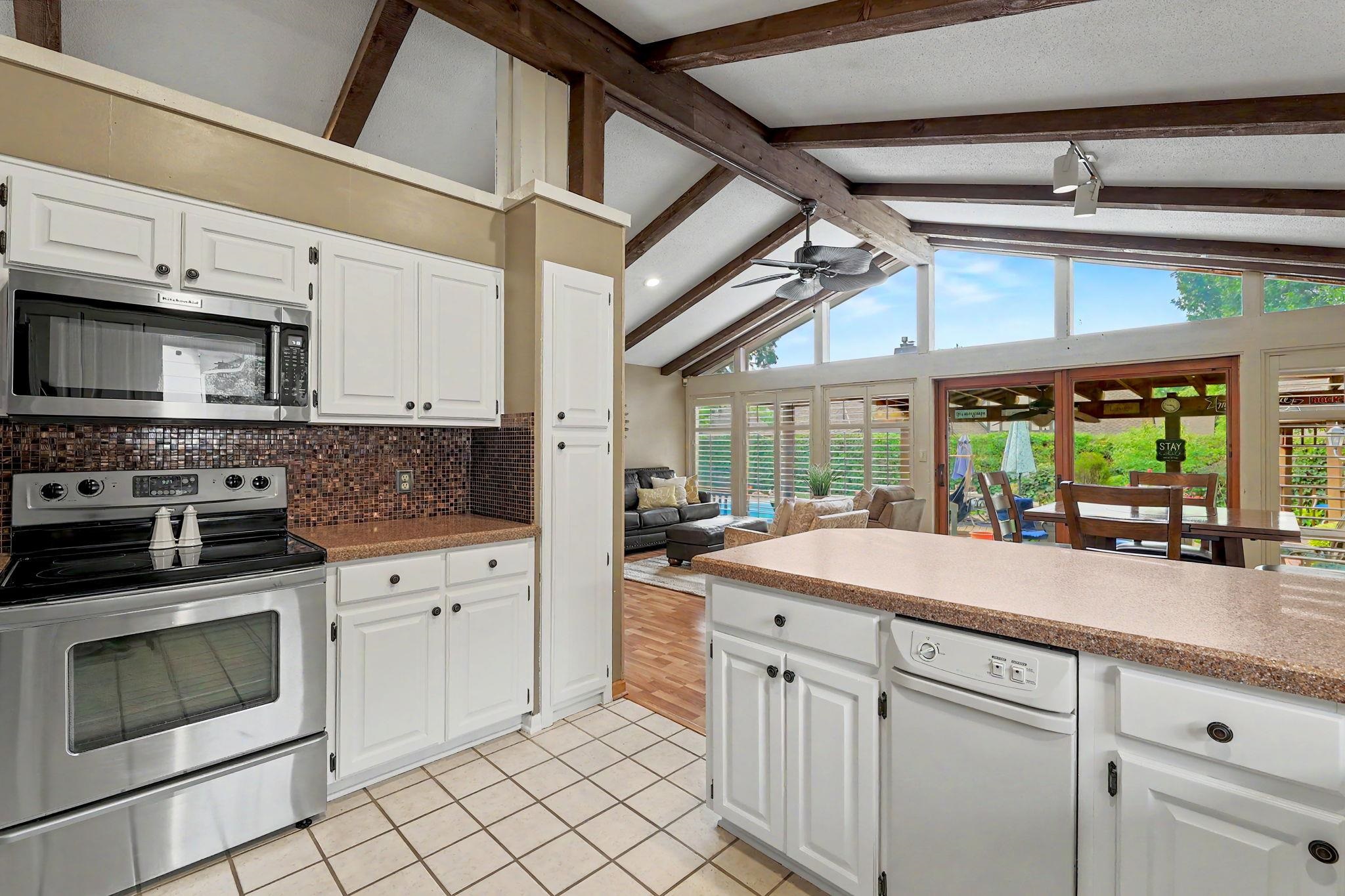 8611 E Tamarac Ln Property Photo 9