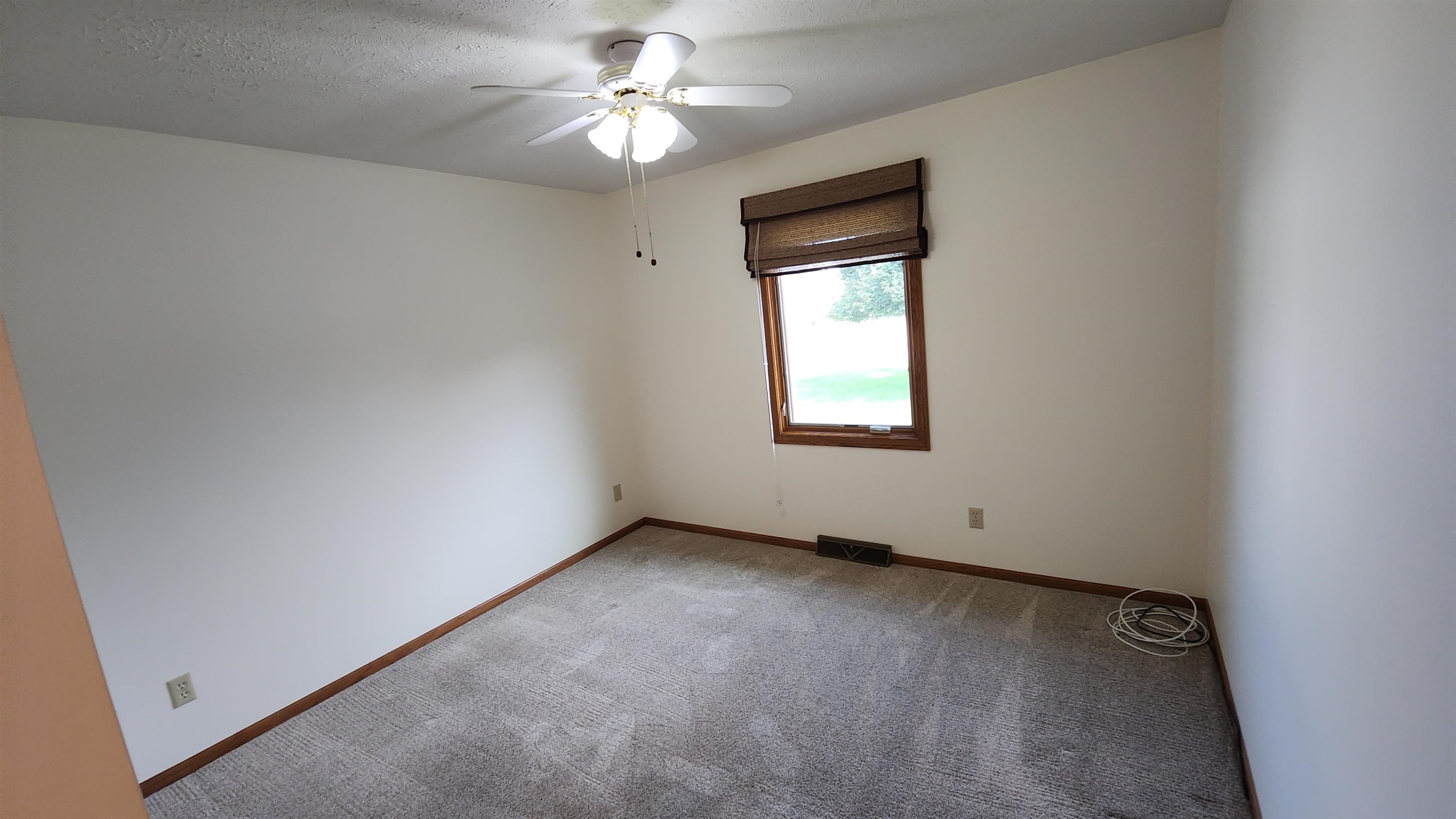 1216 E Republic Avenue Property Photo 16