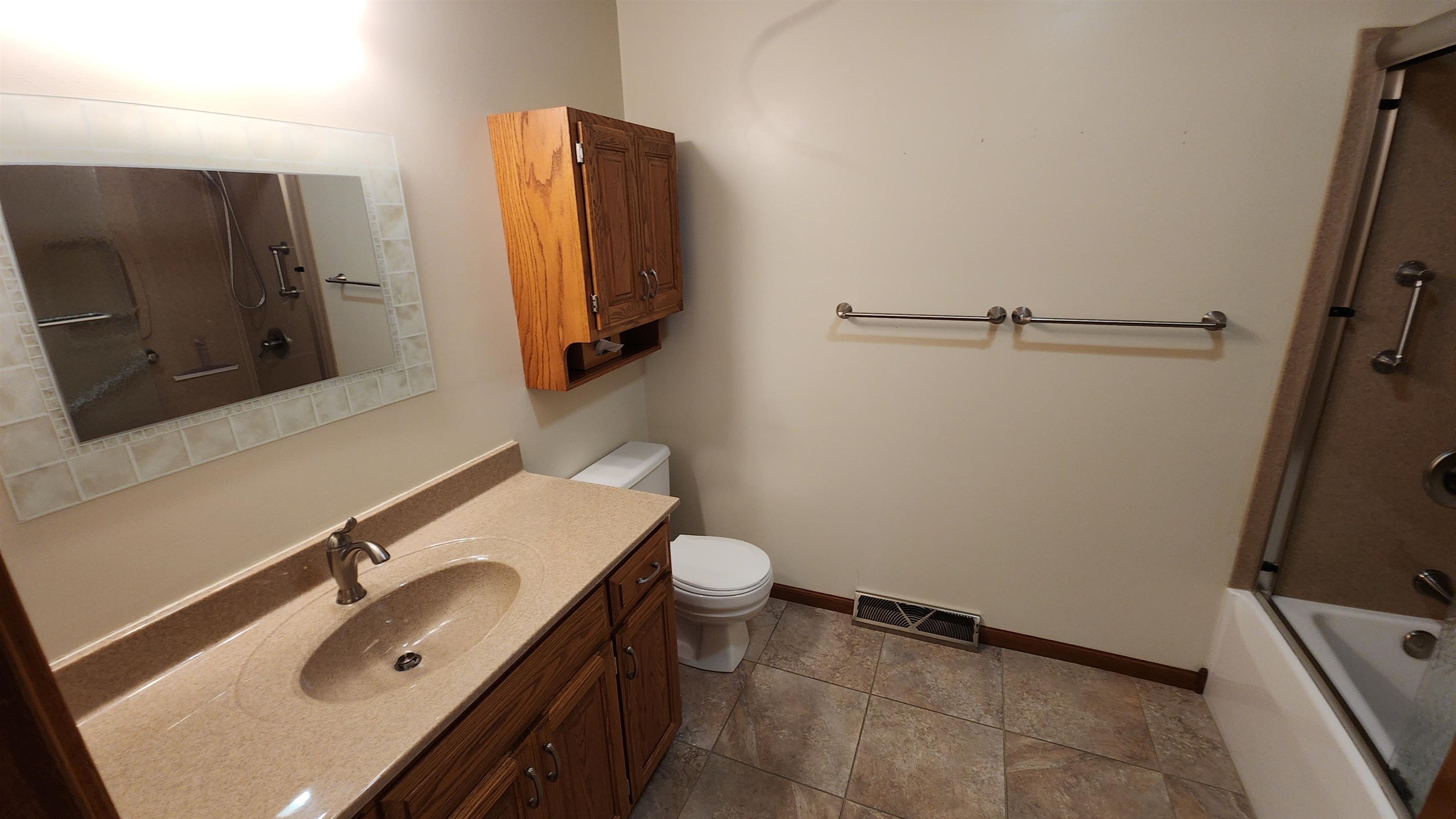 1216 E Republic Avenue Property Photo 18