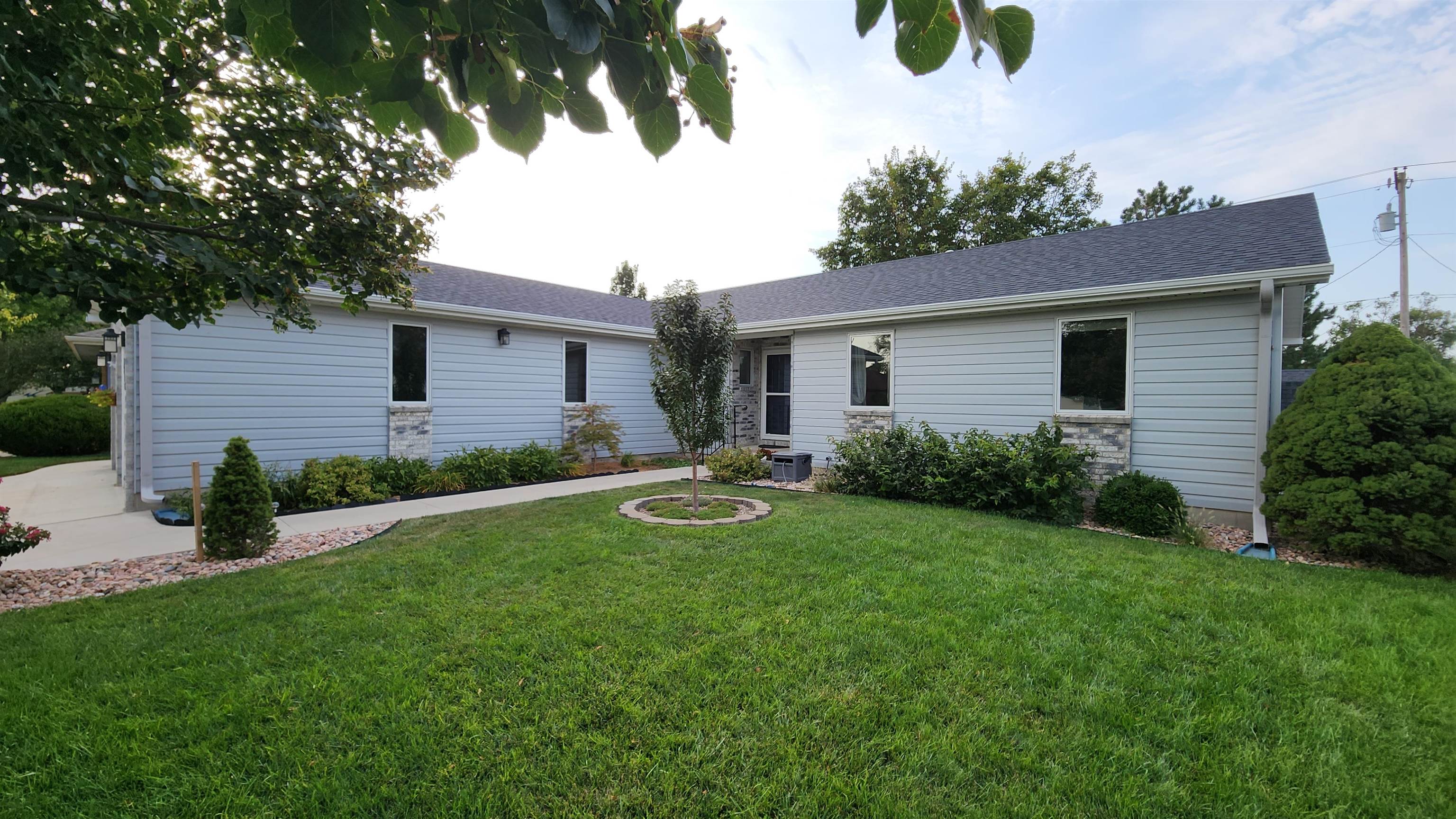 1216 E Republic Avenue Property Photo 28