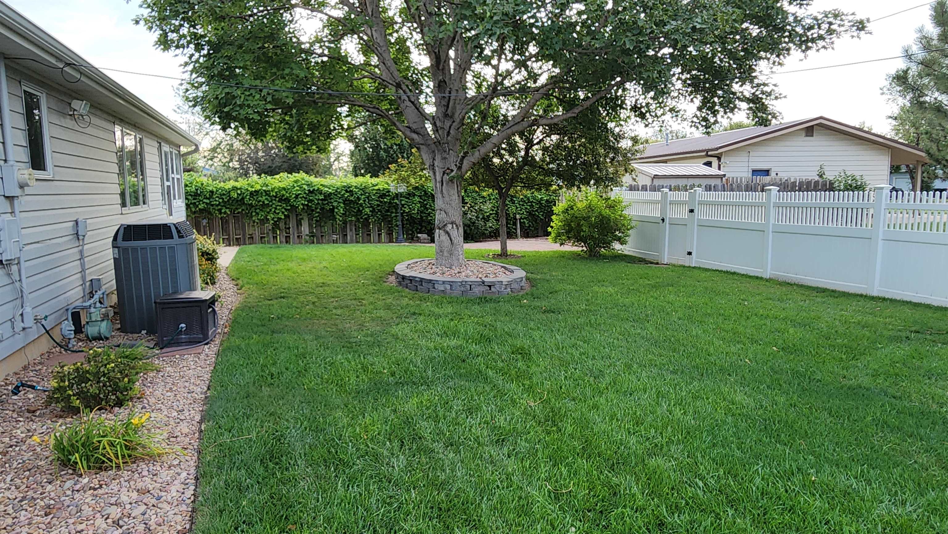 1216 E Republic Avenue Property Photo 29